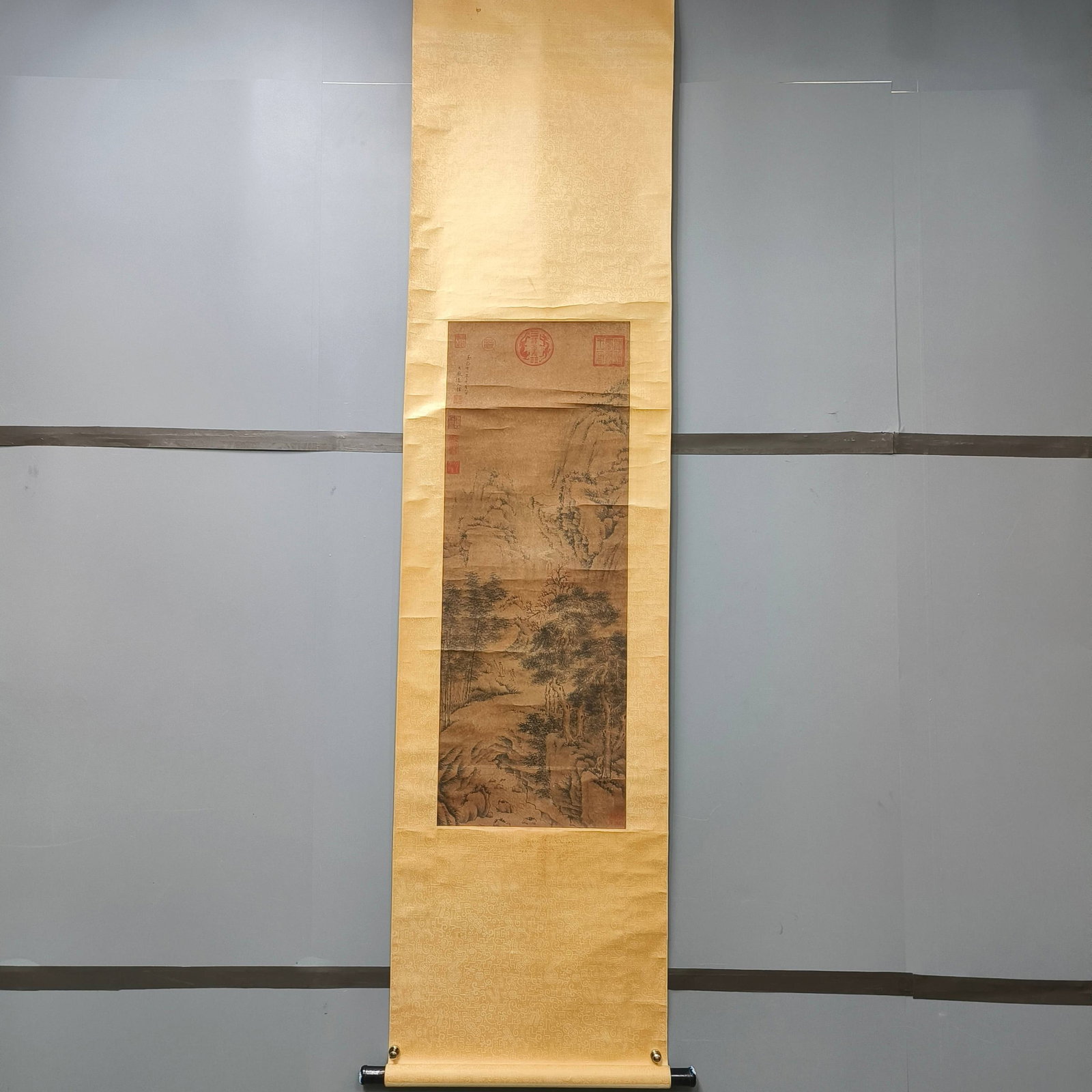 A Chinese Vertical Scroll Ink Painting of Landscape on Paper: A Chinese Vertical Scroll Ink Painting of Landscape on Paper,Huang Gongwang,Size:37.8inx12.2in