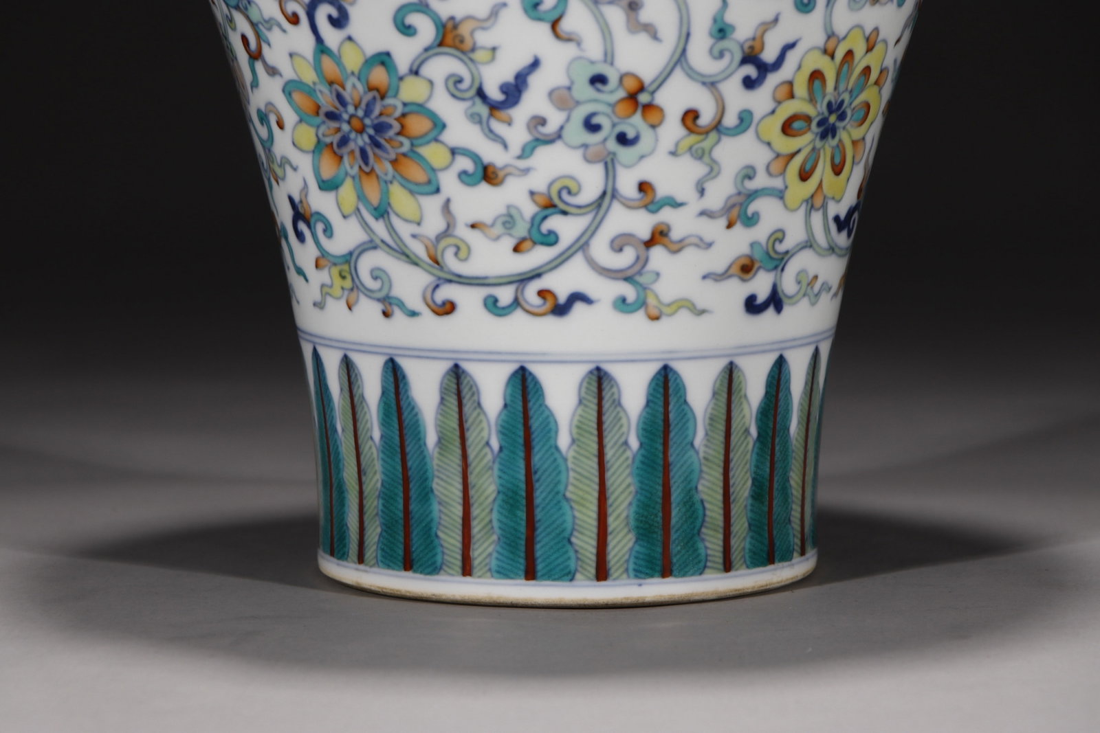 A Rare Doucai Lotus Pattern Vase - 2