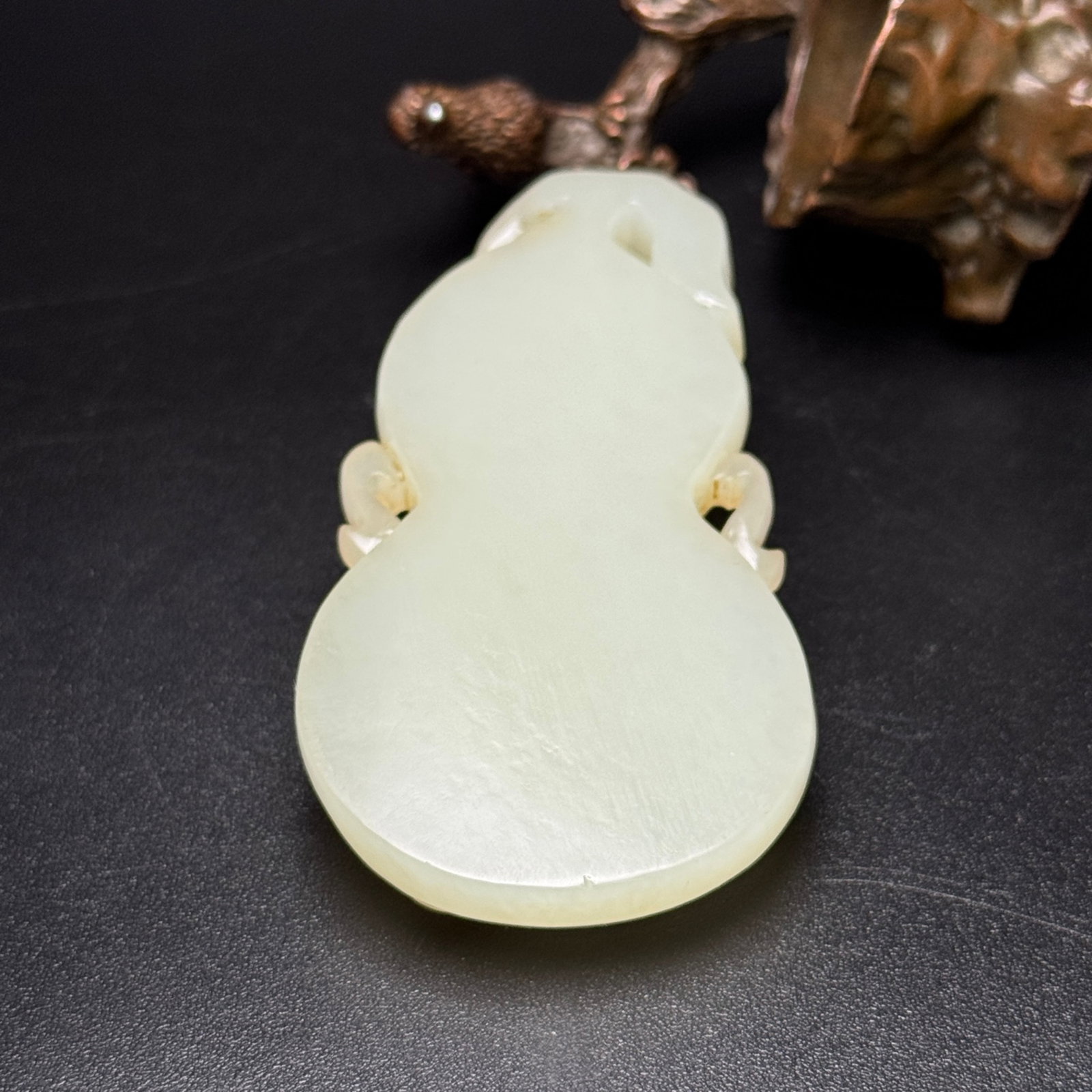 An Exquisite White Jade Bats Pattern Pendant - 6