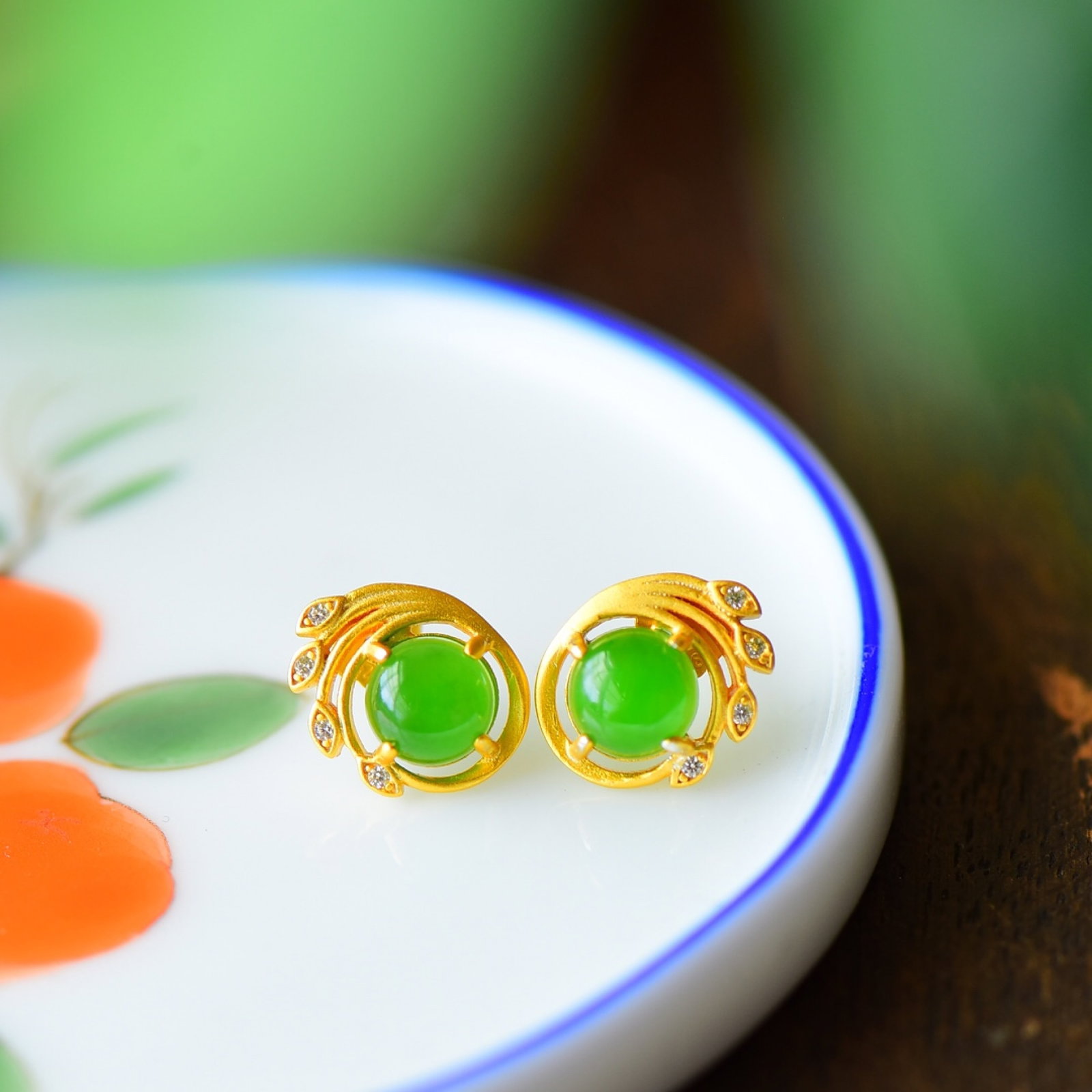A Pair of Exquisite Sterling Silver-Gold Plated Inlaid Jasper Earrings,Inlaid Diamond: A Pair of Exquisite Sterling Silver-Gold Plated Inlaid Jasper Earrings,Inlaid Diamond,Size:0.4inx0.5in 一对纯银镀金镶碧玉耳钉,嵌