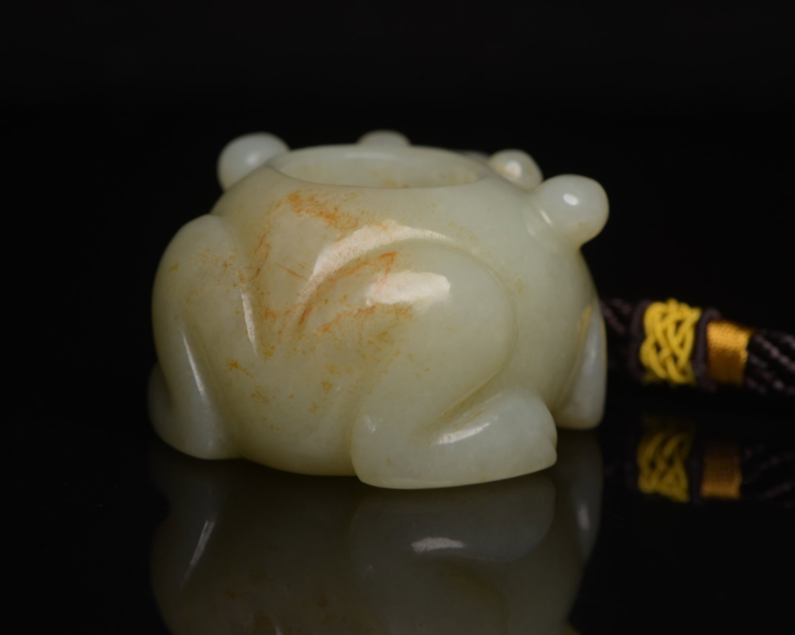 An Exquisite White Jade Frog Thumb Ring - 4