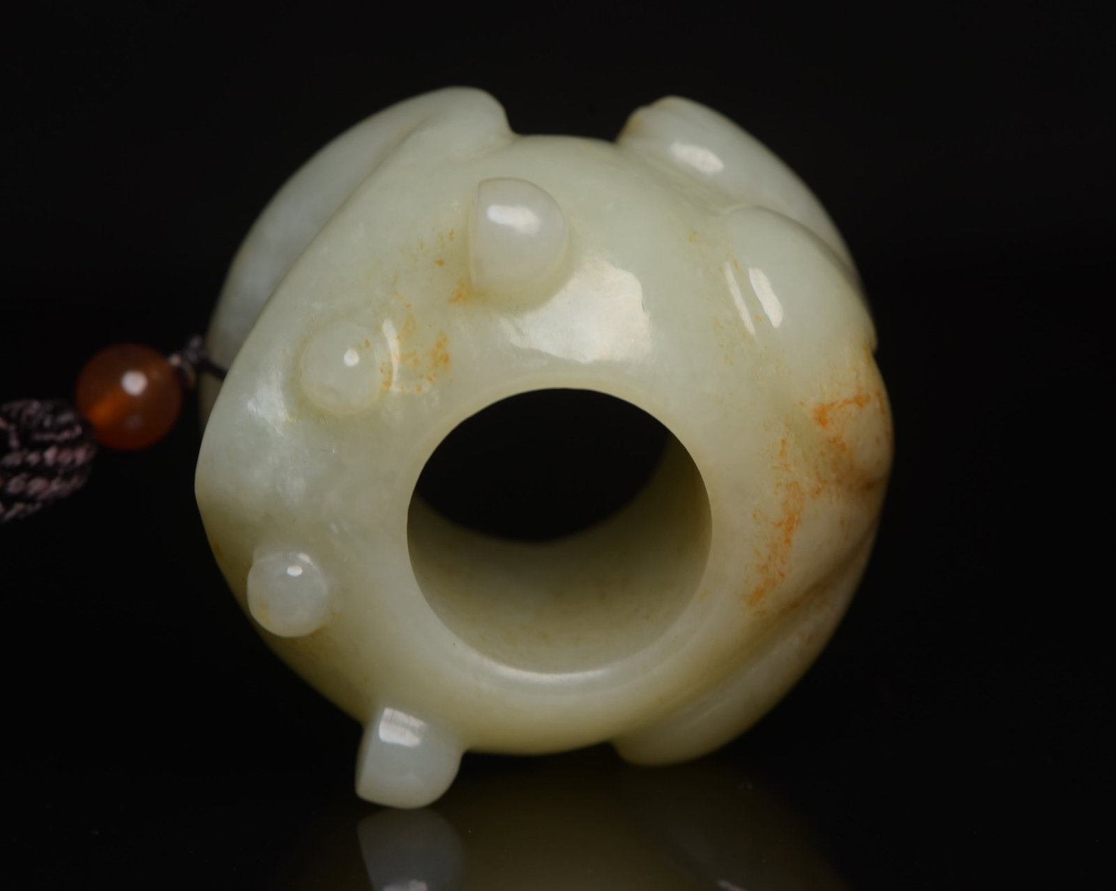 An Exquisite White Jade Frog Thumb Ring - 5