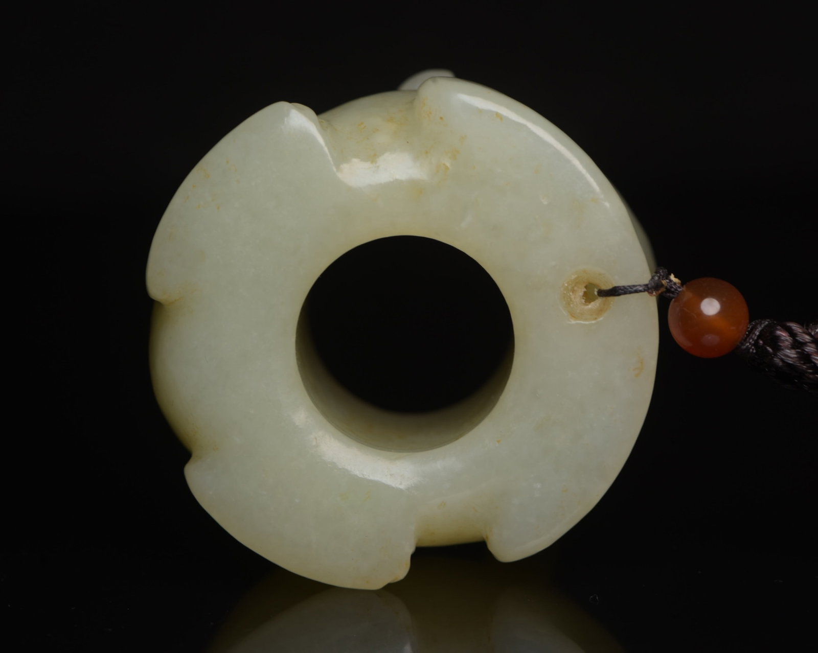 An Exquisite White Jade Frog Thumb Ring - 6
