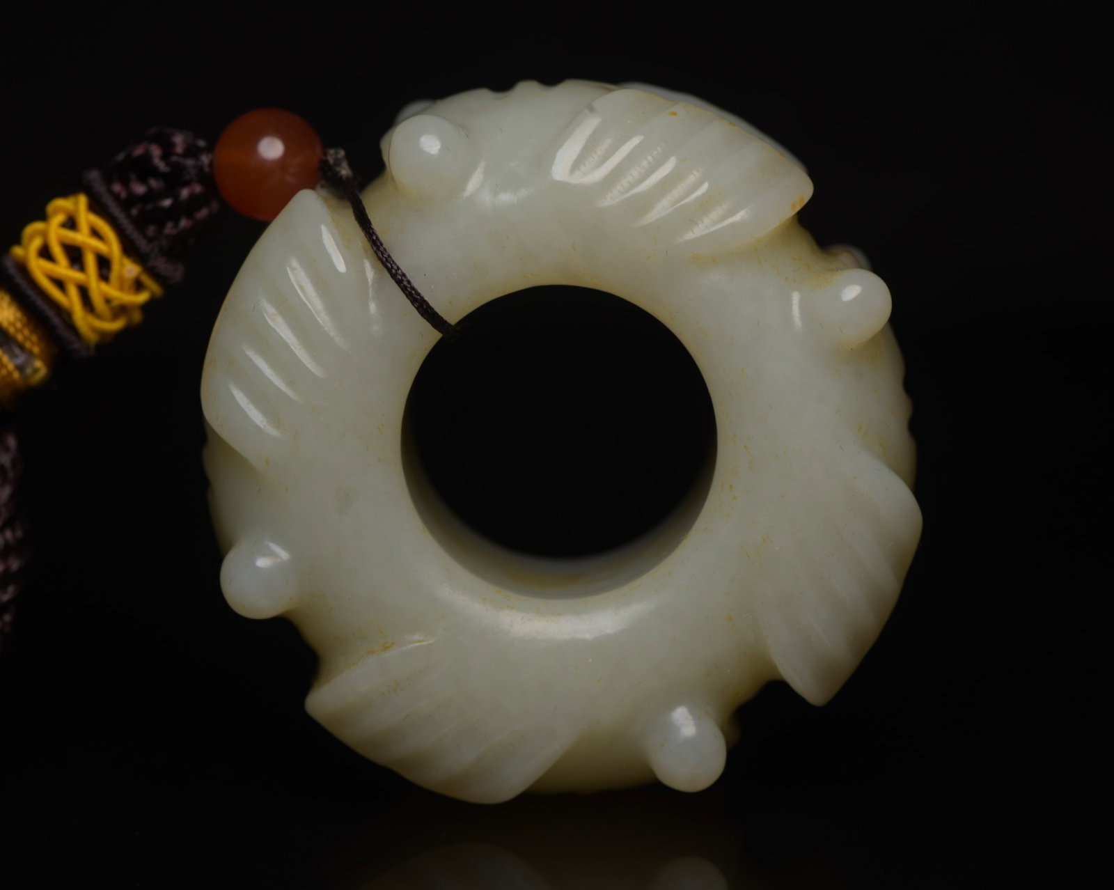 An Exquisite White Jade Cicada Pattern Thumb Ring - 2