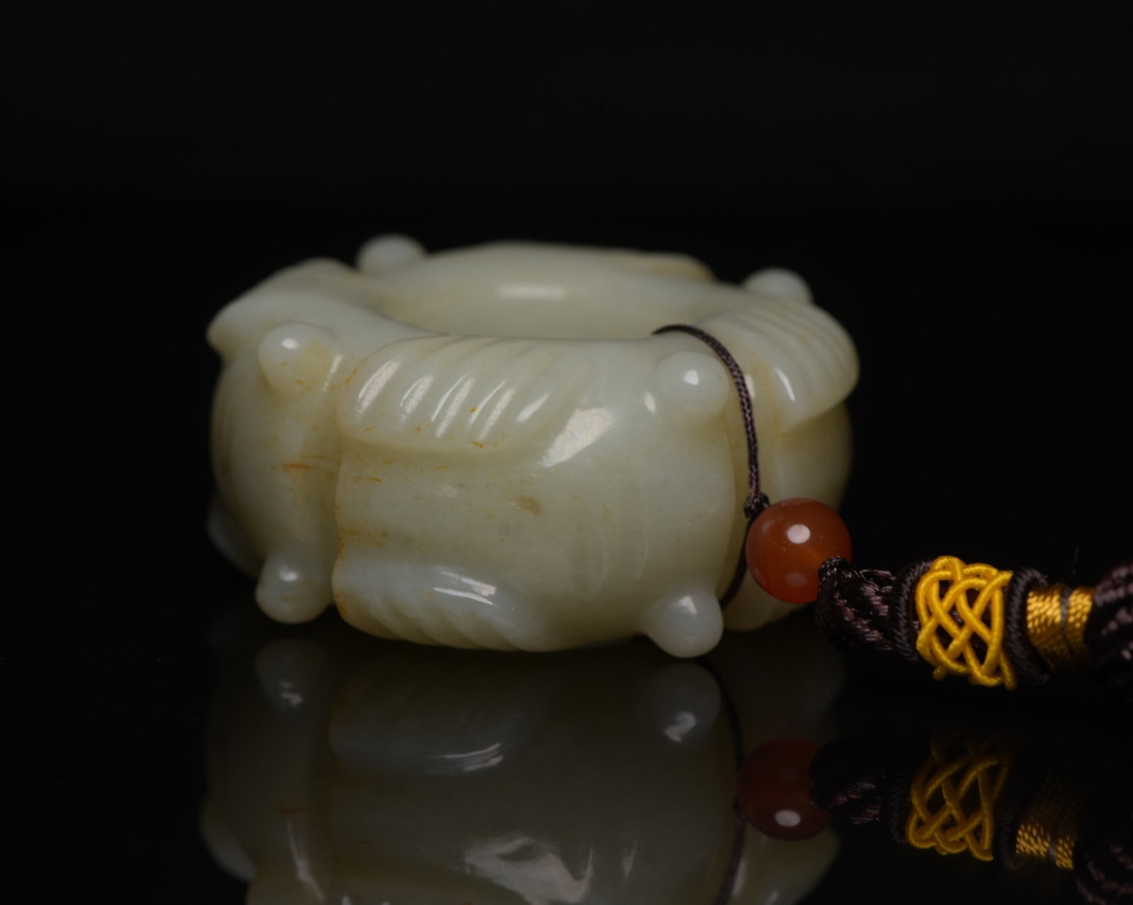 An Exquisite White Jade Cicada Pattern Thumb Ring - 3