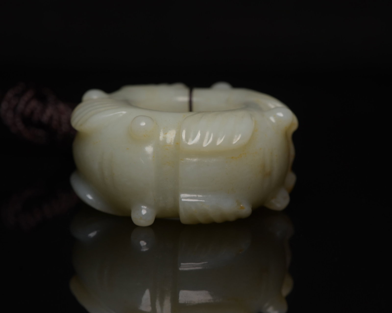 An Exquisite White Jade Cicada Pattern Thumb Ring - 5