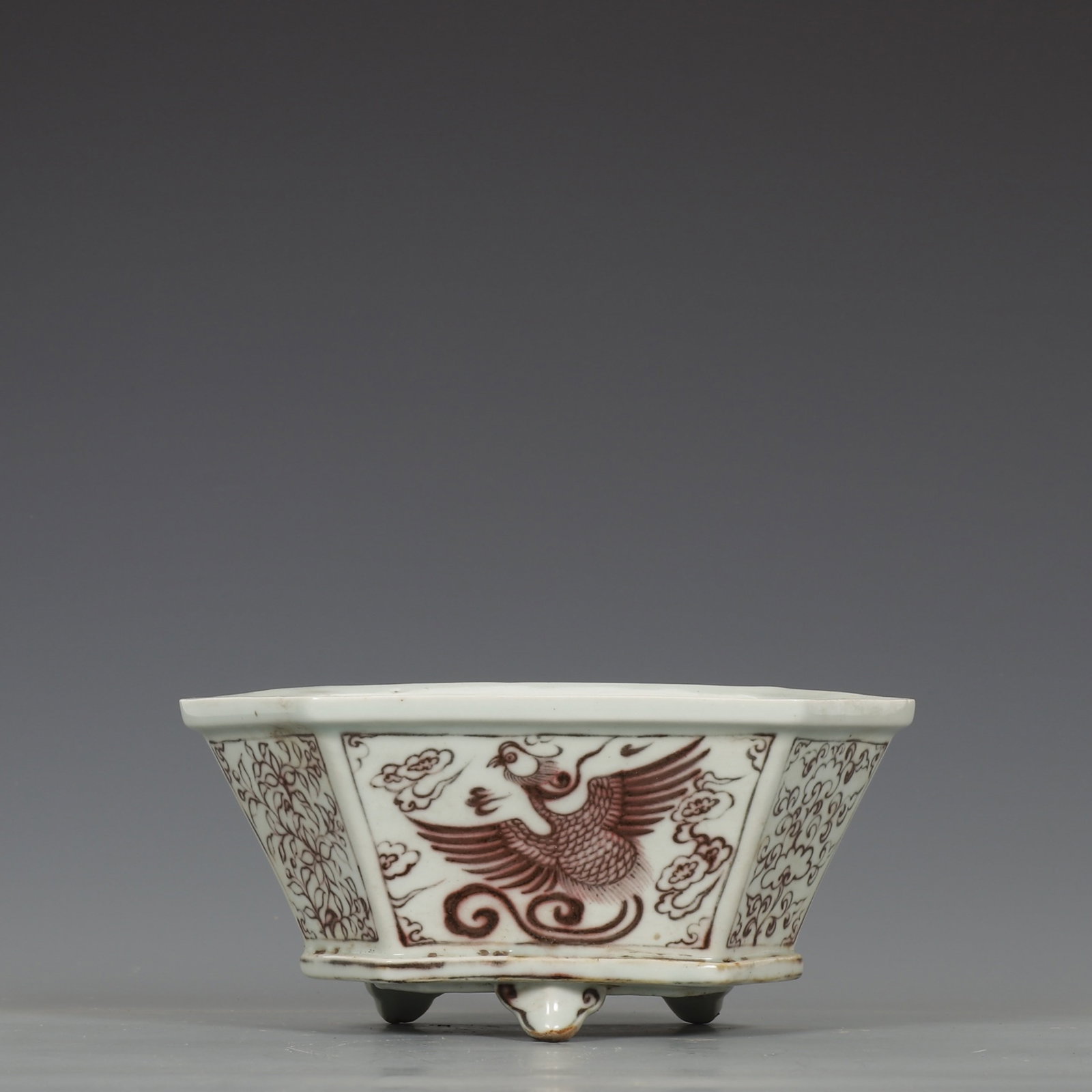 An Exquisite Underglaze-Red Auspicious Cloud and Phoenix Pattern Tripod Basin - 5