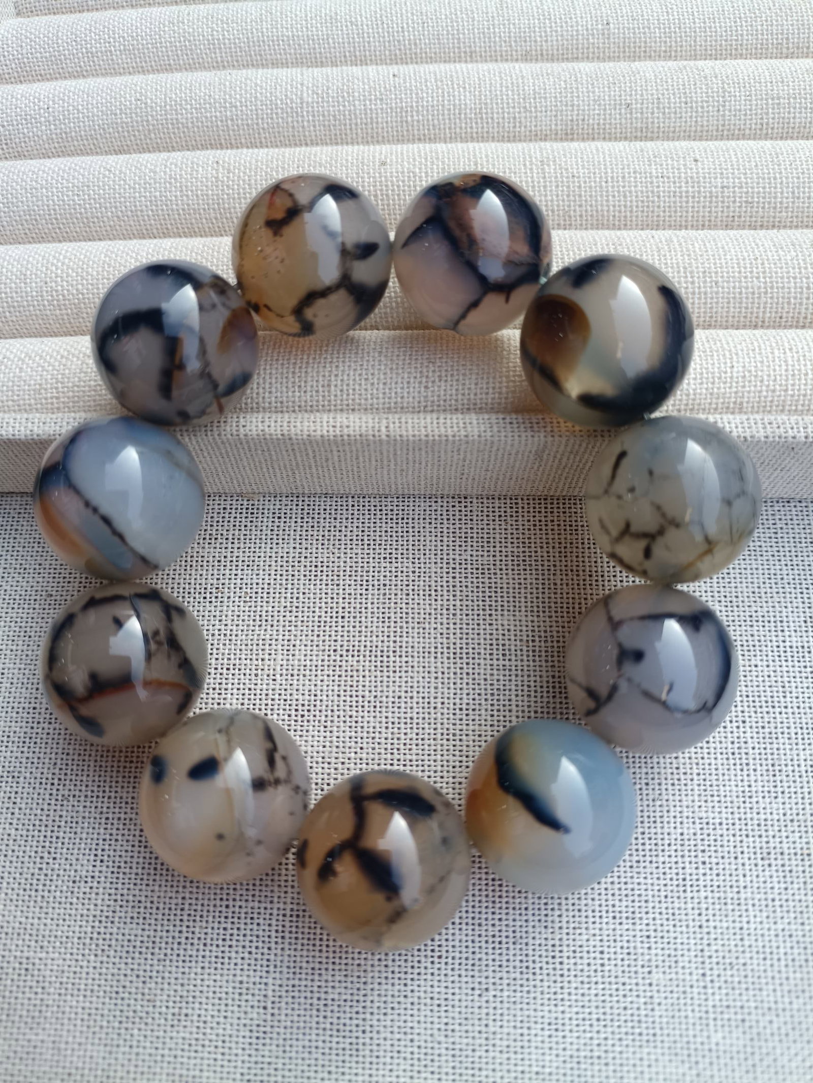 An Exquisite Agate Bracelets - 3