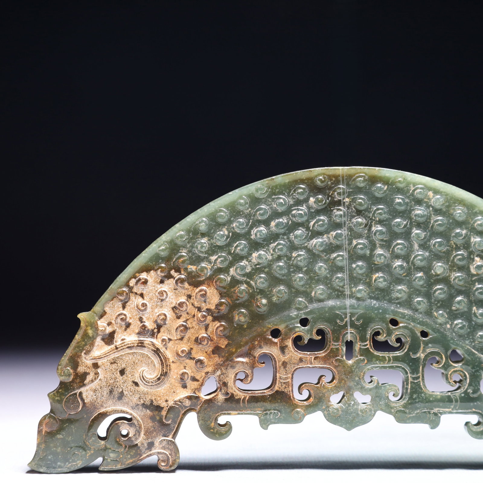 An Exquisite Jasper Dragon Pattern Ornament - 2