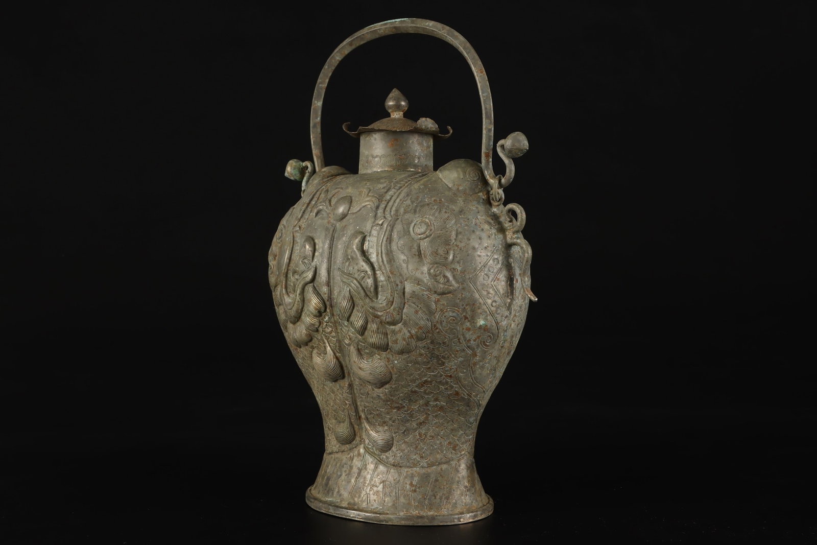 An Exquisite Silver Fish Pattern Loop-Handled Pot - 2