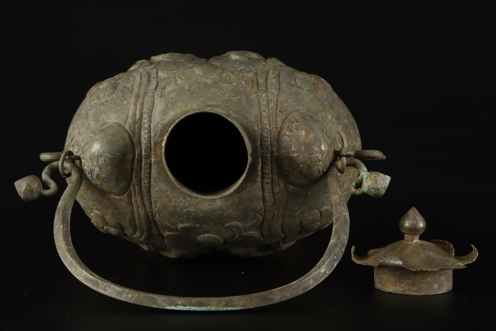 An Exquisite Silver Fish Pattern Loop-Handled Pot - 7