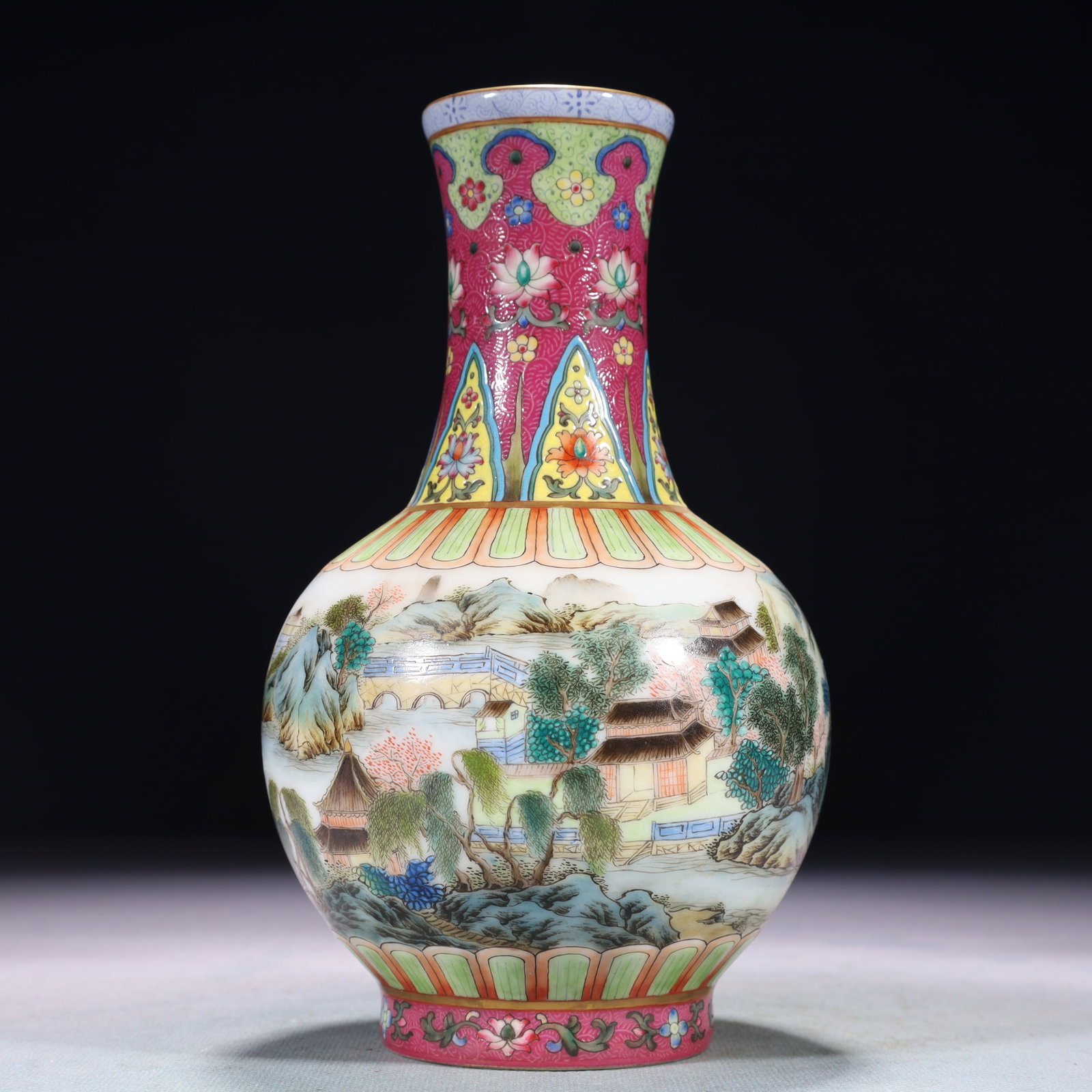 An Exquisite Enamel Landscape Pattern Vase,with poem (1 of 10)