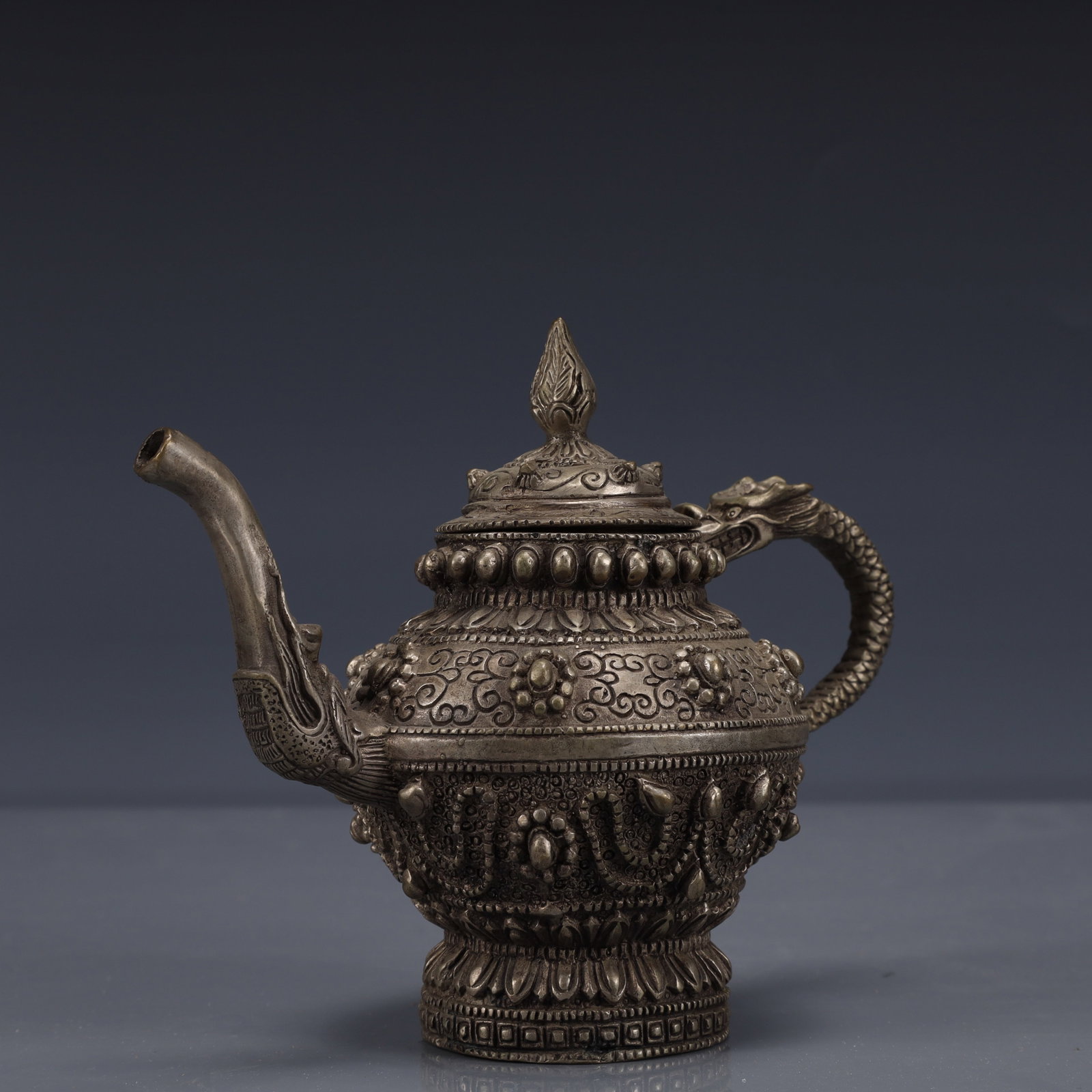 An Exquisite Silver-Plated Bronze Dragon Pattern Ewer - 9