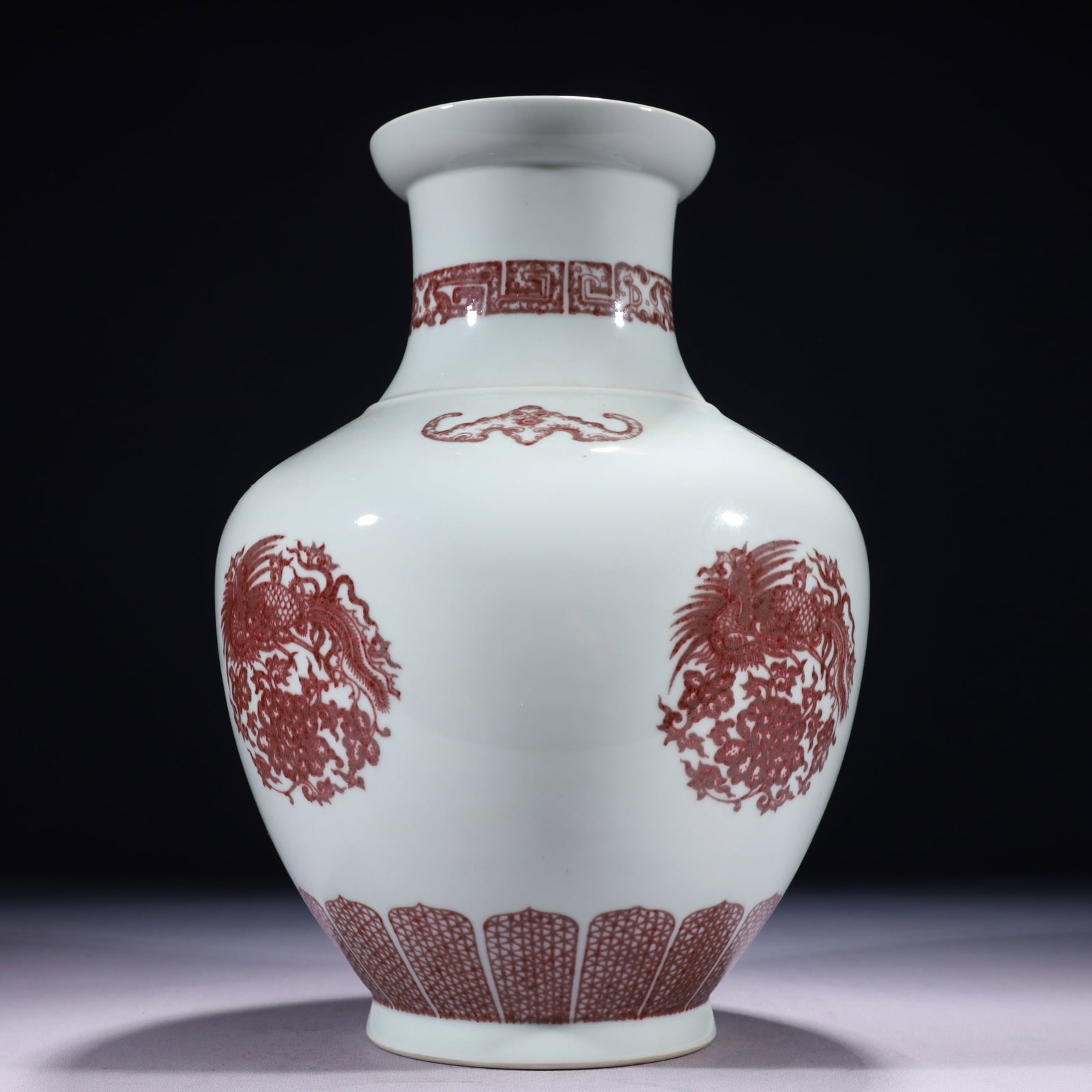 An Exquisite Underglaze-Red Phoenix Pattern Vase - 4