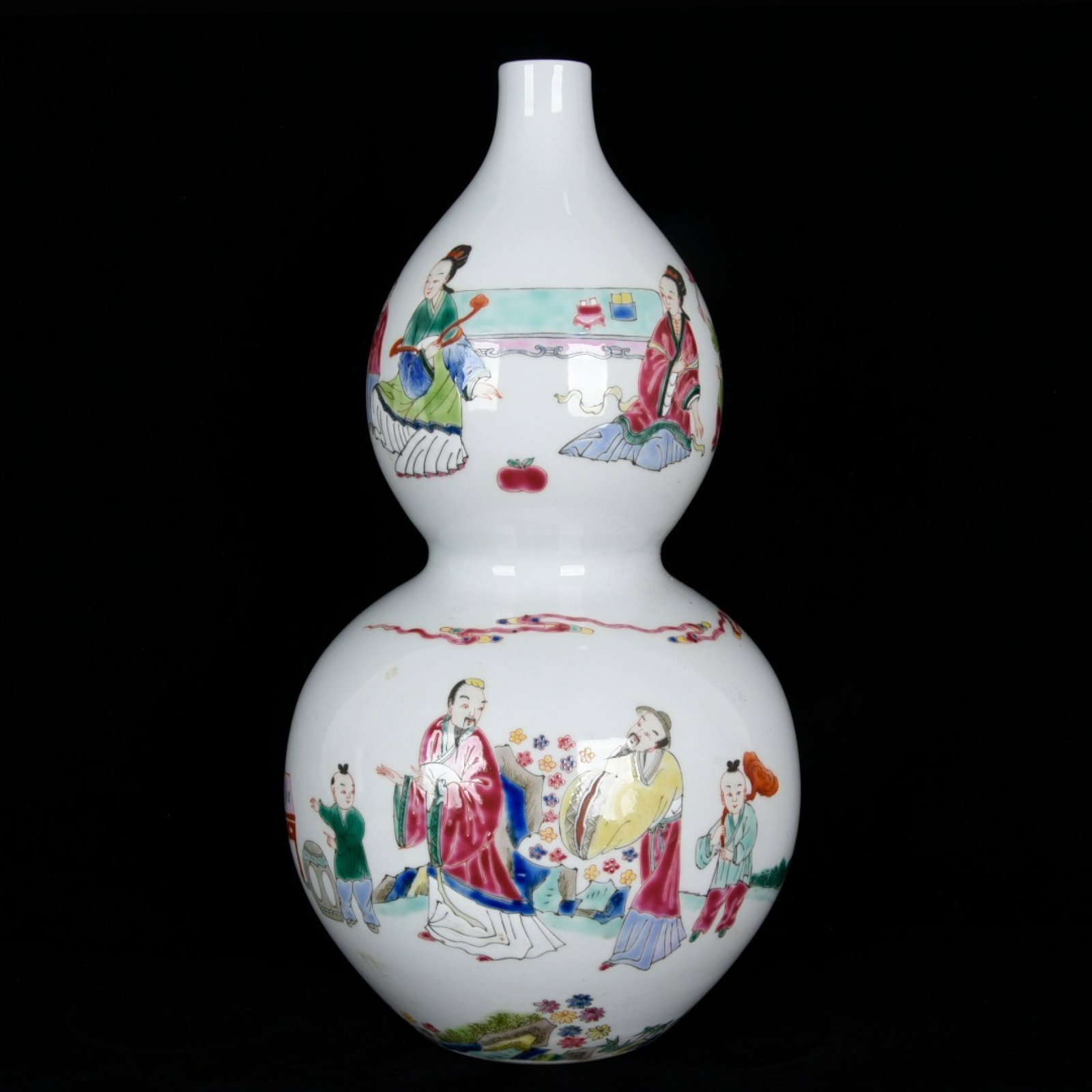 A Rare Famille-Rose Character and Story Pattern Gourd-Shaped Vase: A Rare Famille-Rose Character and Story Pattern Gourd-Shaped Vase,Qing Dynasty,China,Yongzheng Six-character Mark,Size:13.8inx7.9in 粉彩人物故事纹葫!