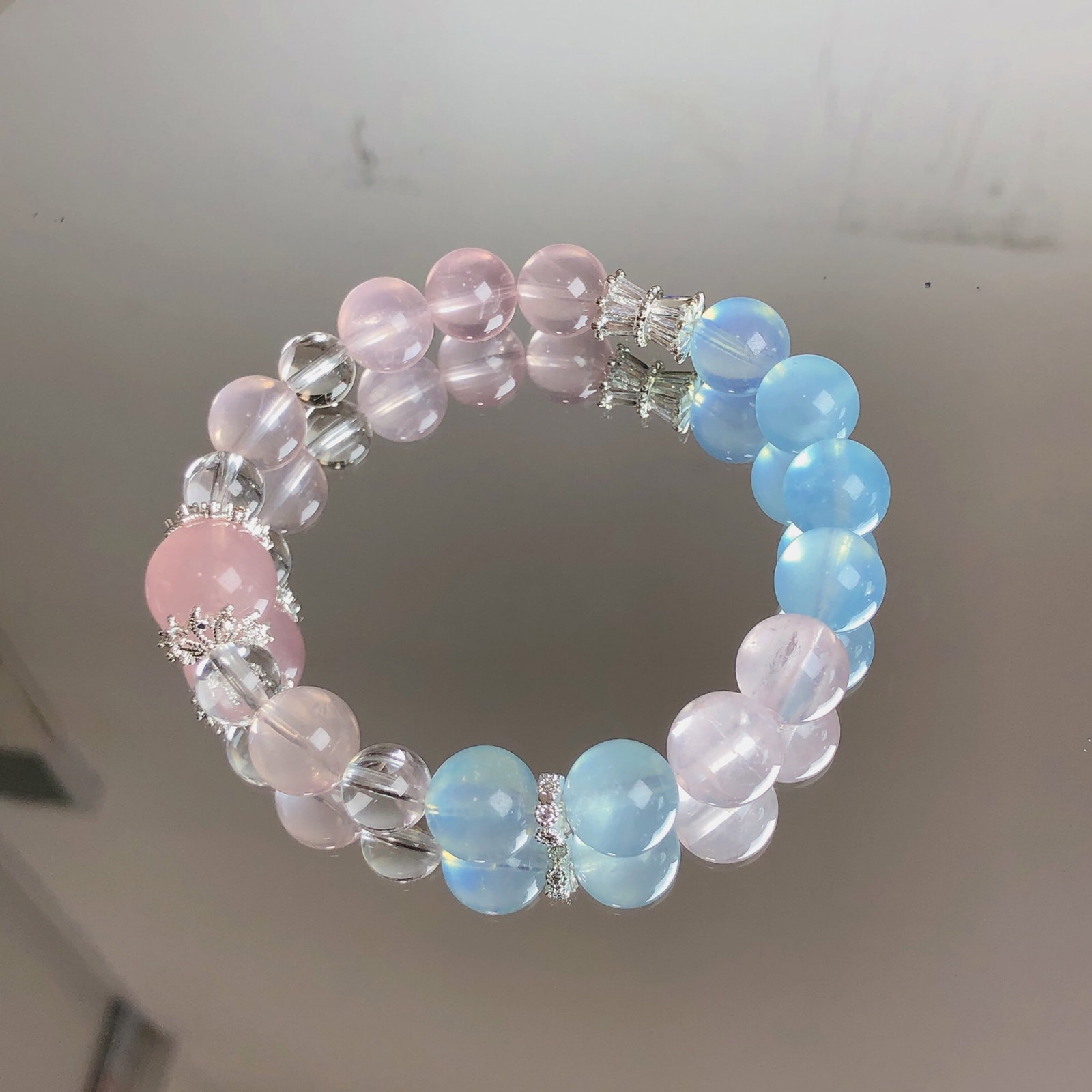 An Exquisite Crystal Bracelet - 2