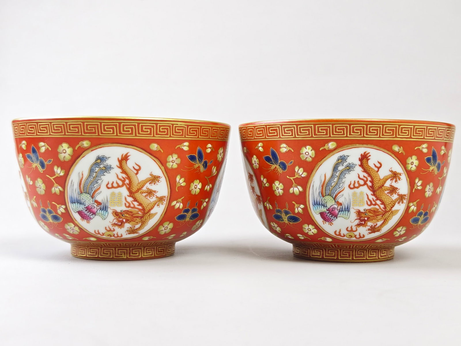A Pair of Iron-Red Dragon Pattern Phoenix Pattern Bowl: A Pair of Iron-Red Dragon Pattern Phoenix Pattern Bowl,Qing Dynasty,China,With Mark,Size:3.1inx5.1in 一对矾红釉龙纹凤纹碗,中国&#