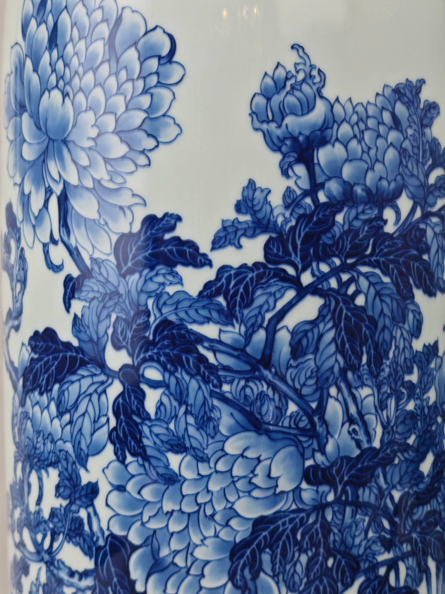Blue and White Flower Pattern Vase - 6