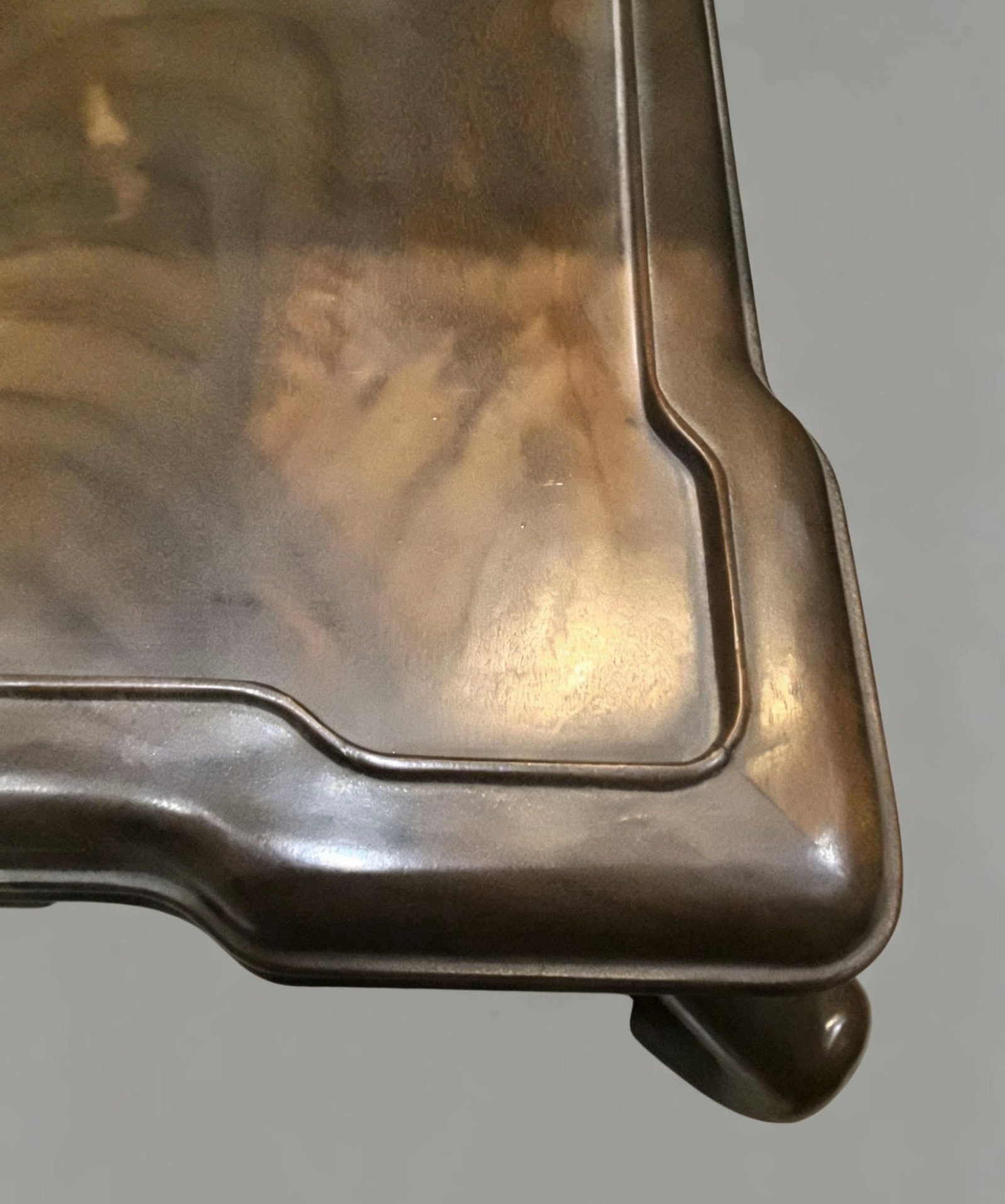 An Exquisite Golden Phoebe Table - 7