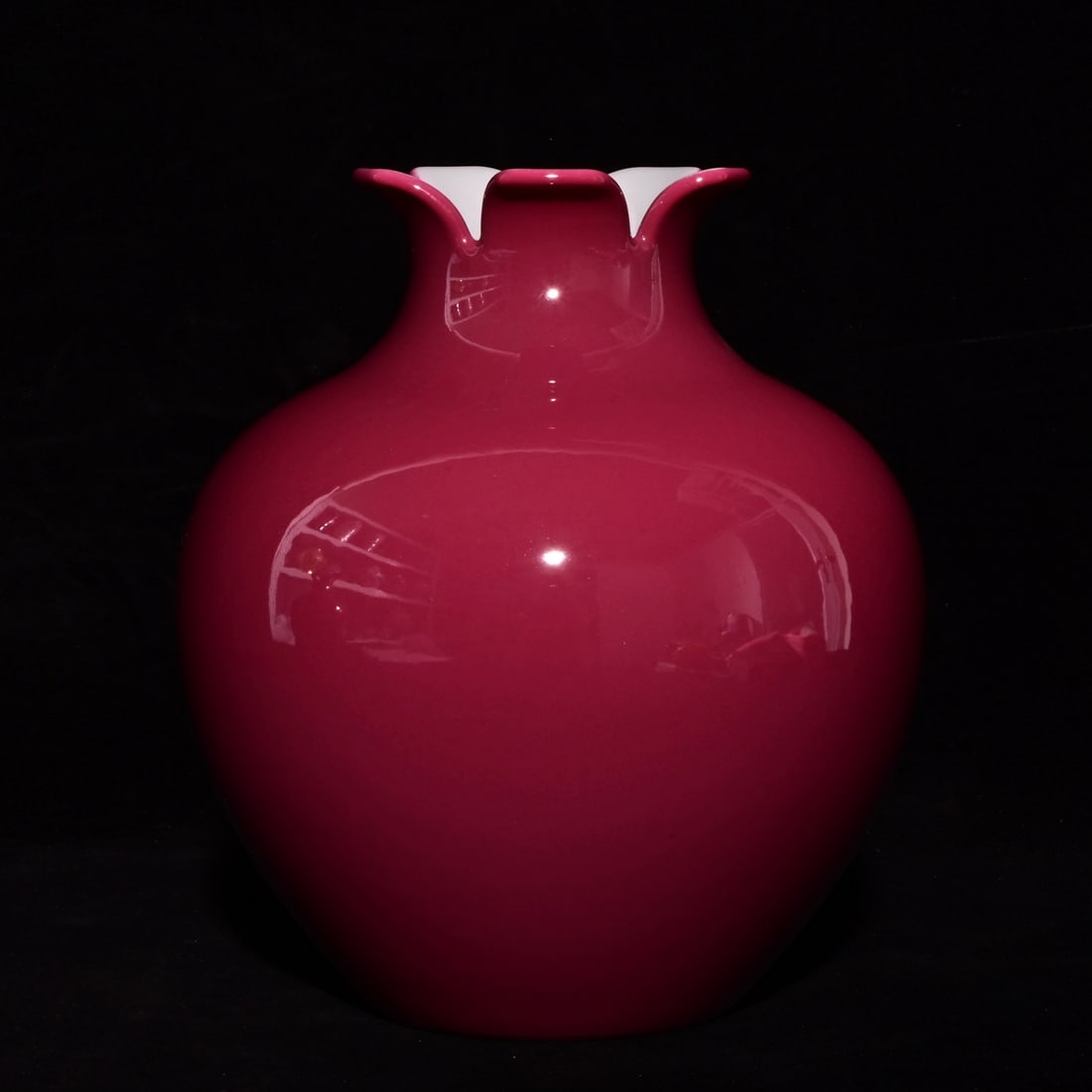 An Exquisite Ruby Red-Glazed Vase, - 2