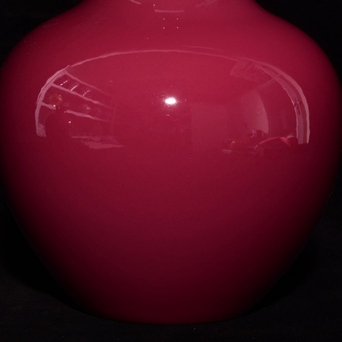 An Exquisite Ruby Red-Glazed Vase, - 7
