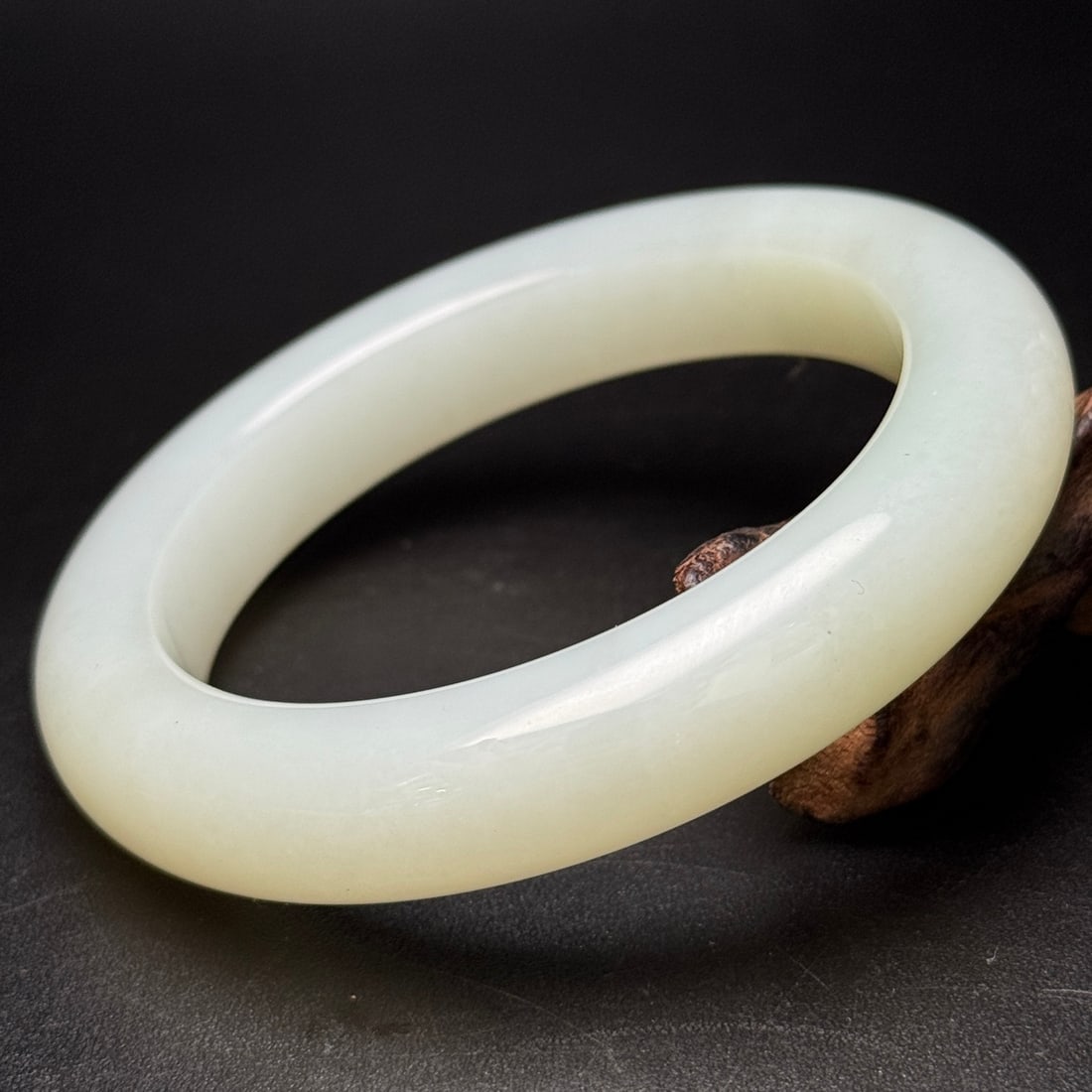 An Exquisite White Jade Bracelets - 3