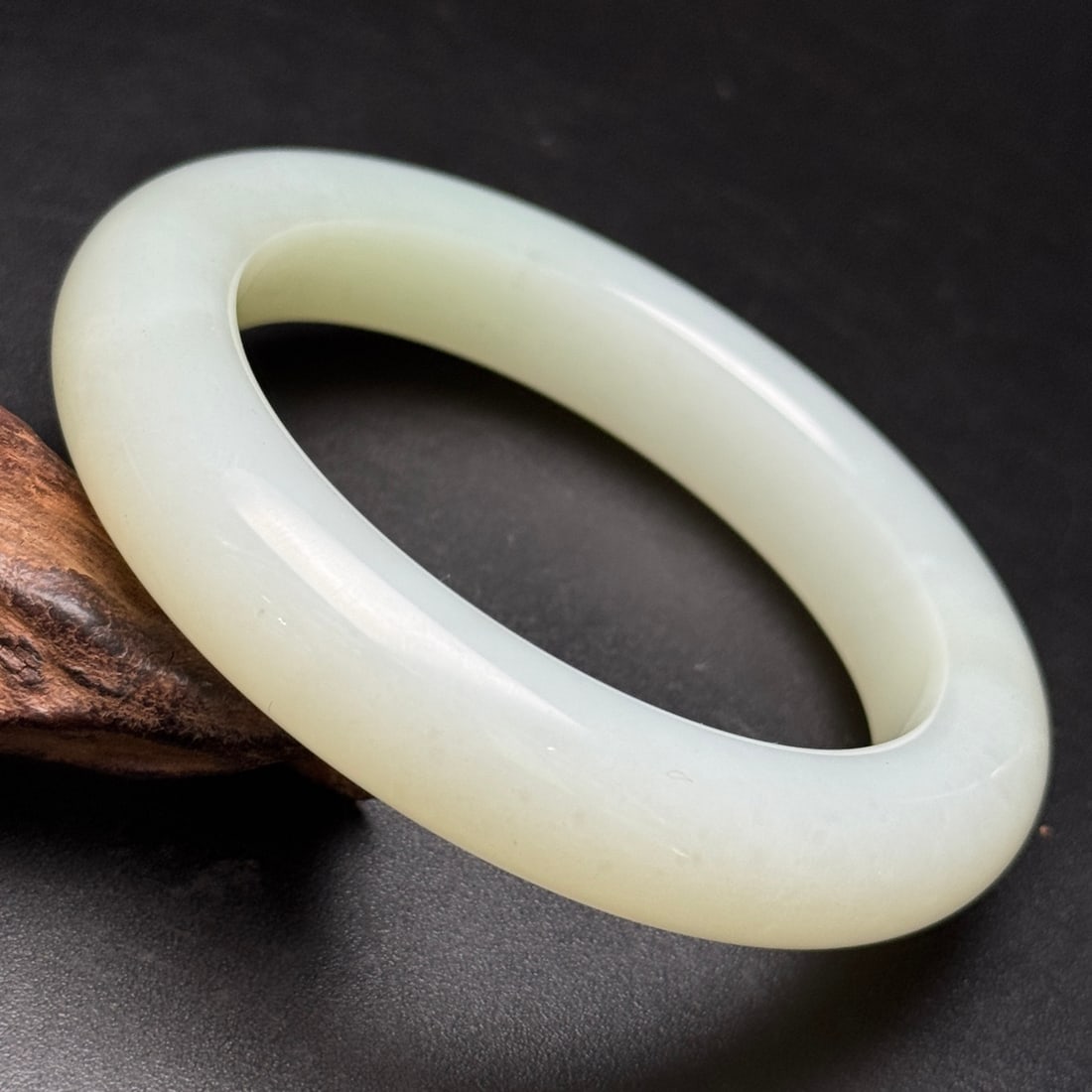 An Exquisite White Jade Bracelets - 4
