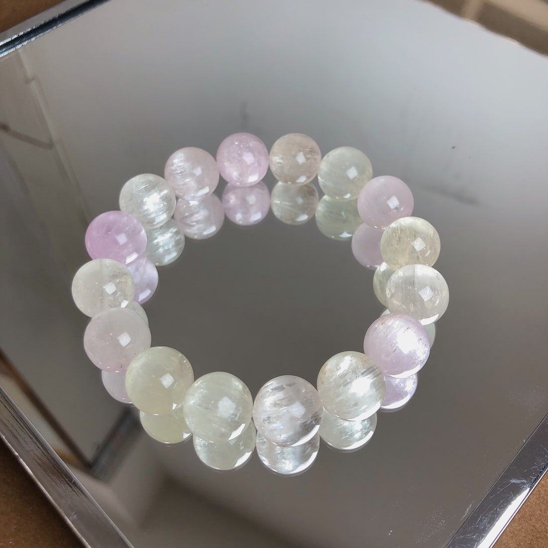 An Exquisite Kunzite Bracelets - 6
