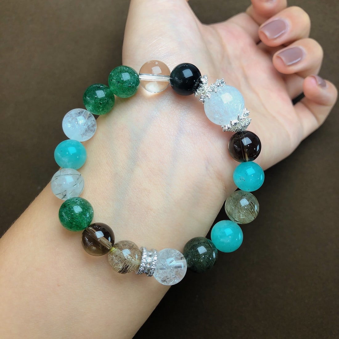 An Exquisite Crystal Bracelets - 2