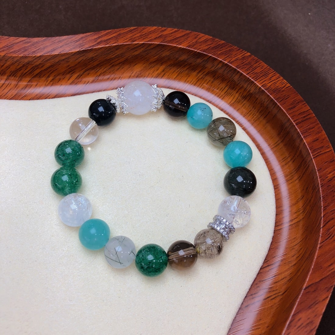 An Exquisite Crystal Bracelets - 8