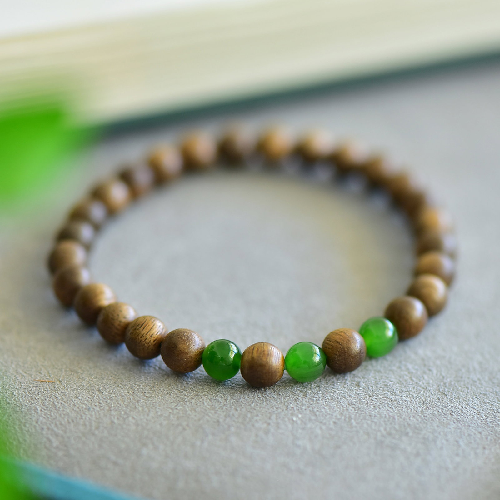 An Exquisite Jasper Eaglewood Bracelets - 5