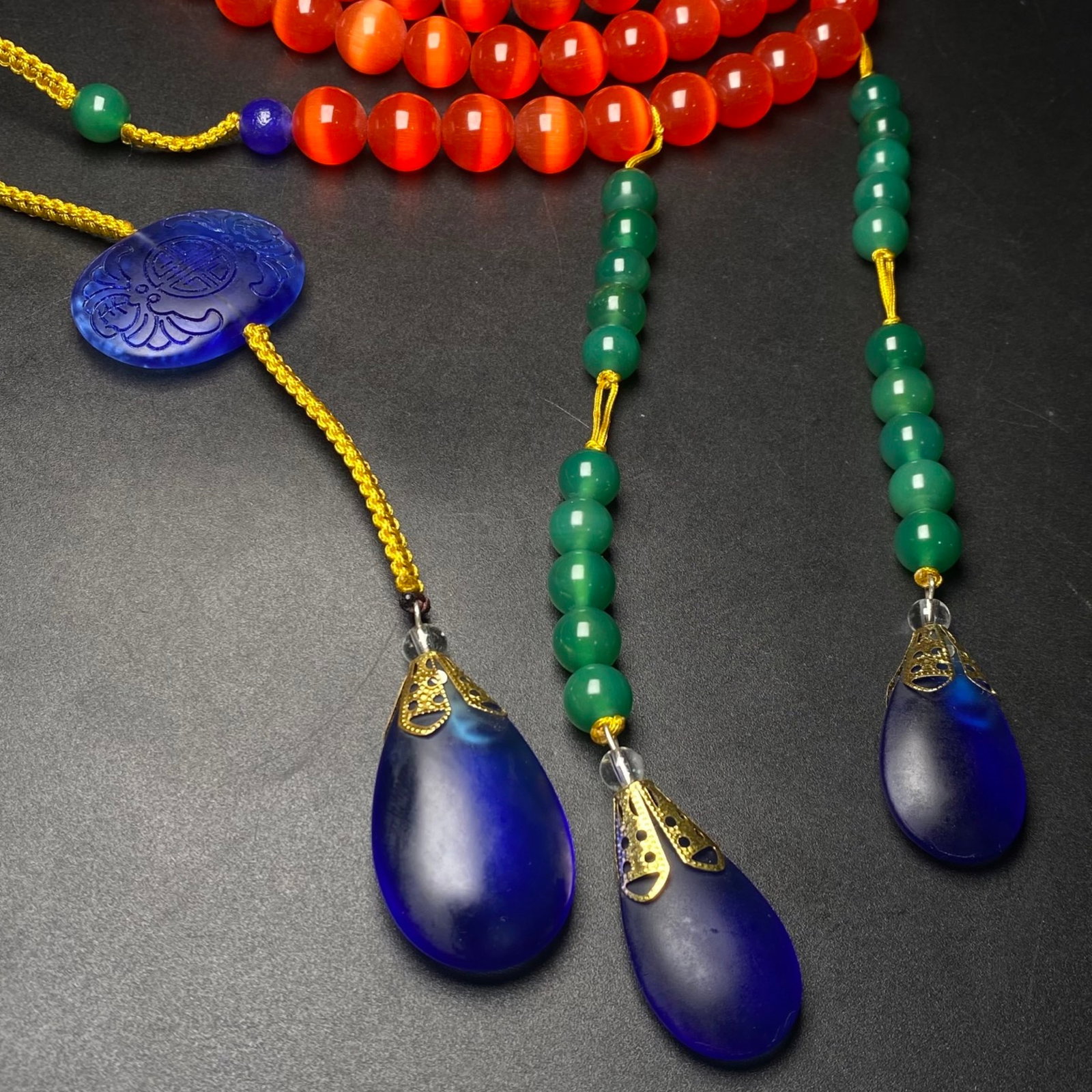 An Exquisite Agate Necklace - 8