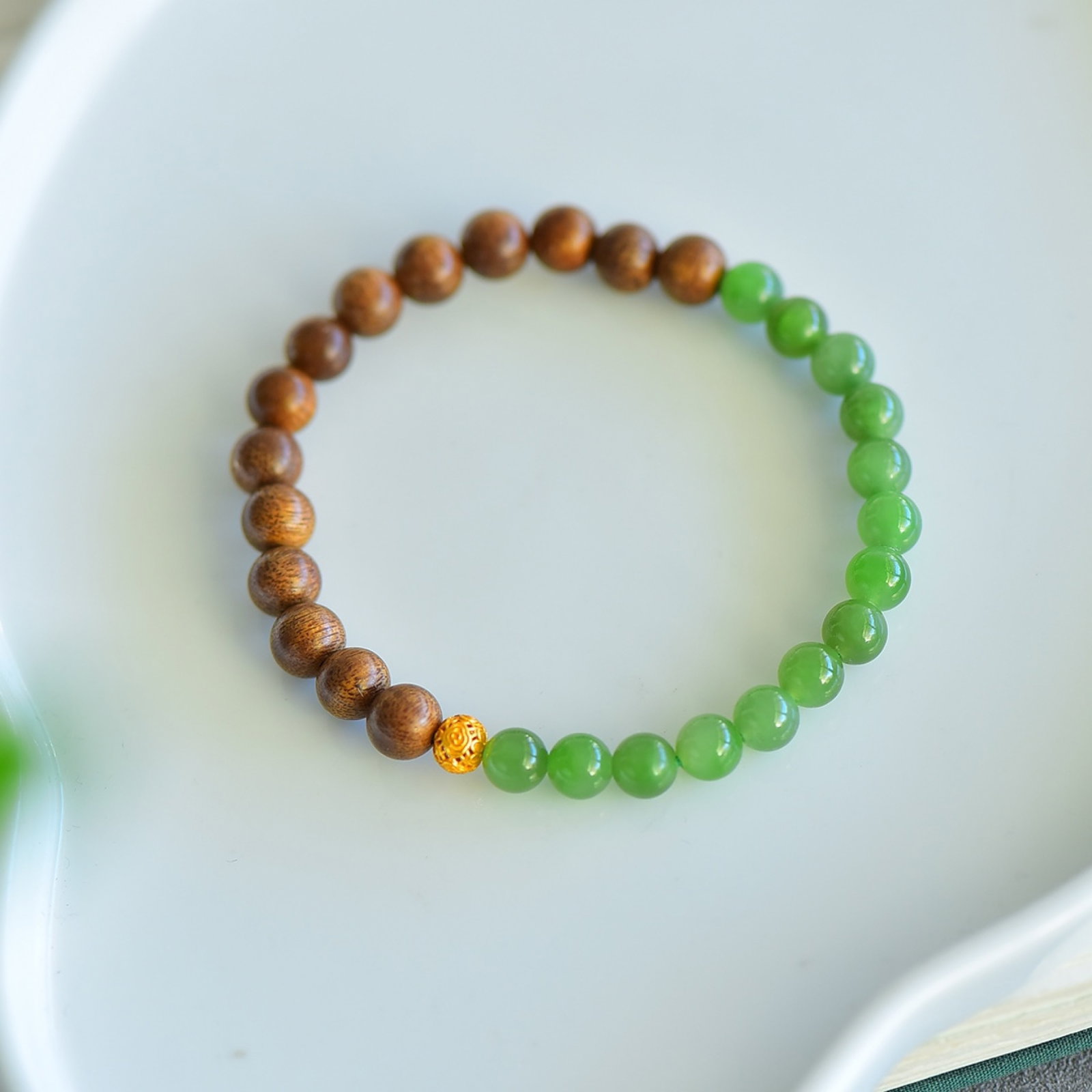 An Exquisite Jasper Eaglewood Bracelets - 4