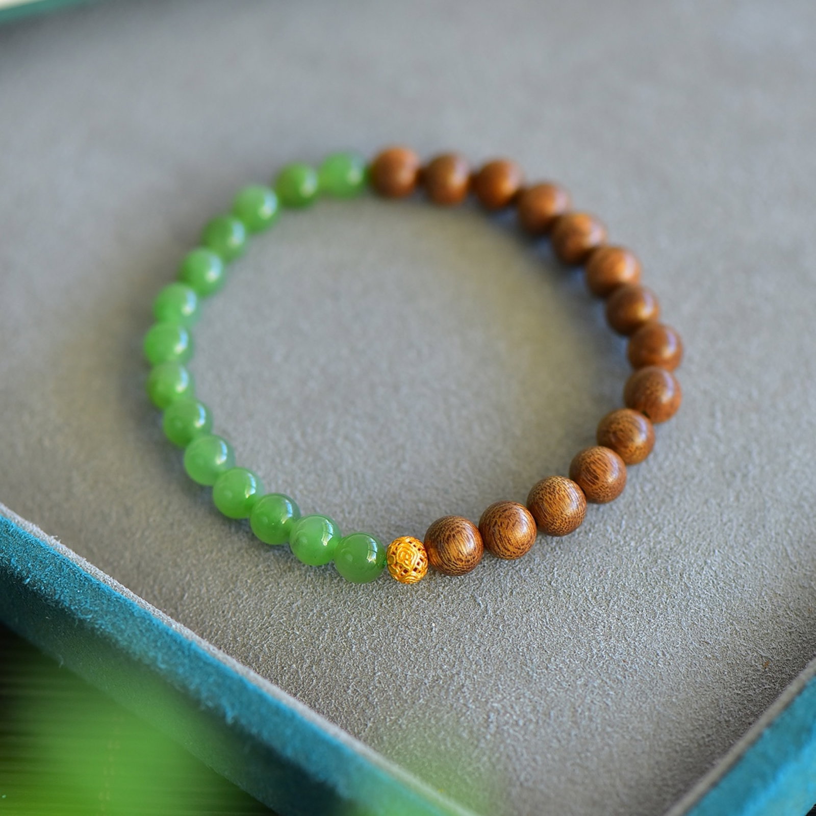 An Exquisite Jasper Eaglewood Bracelets - 5