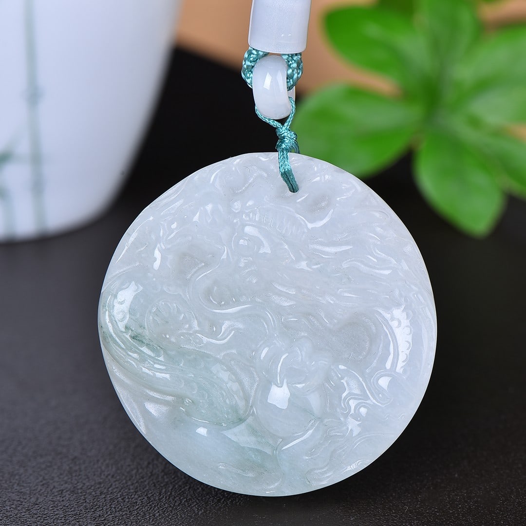 An Exquisite White Jade Dragon Pattern Pendant - 3