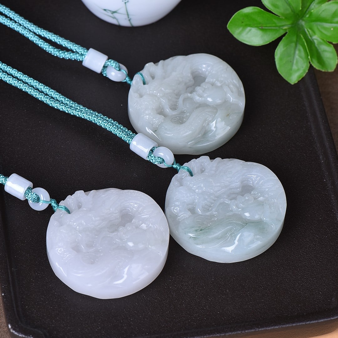 An Exquisite White Jade Dragon Pattern Pendant - 5