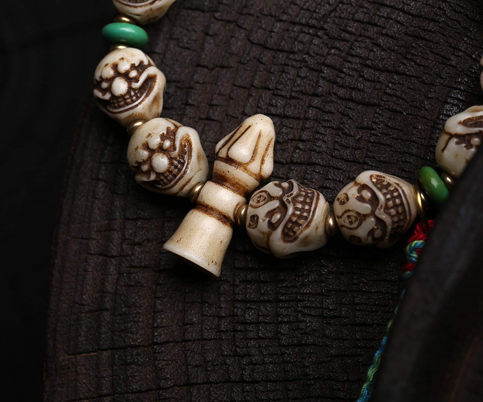 An Exquisite Clown Pattern Bracelets - 4