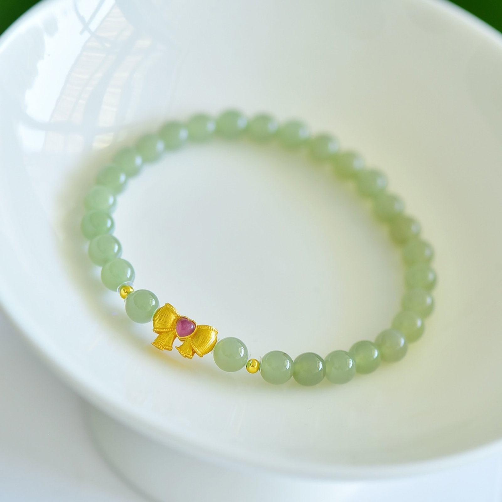 An Exquisite Greenish Jade Bracelets - 2