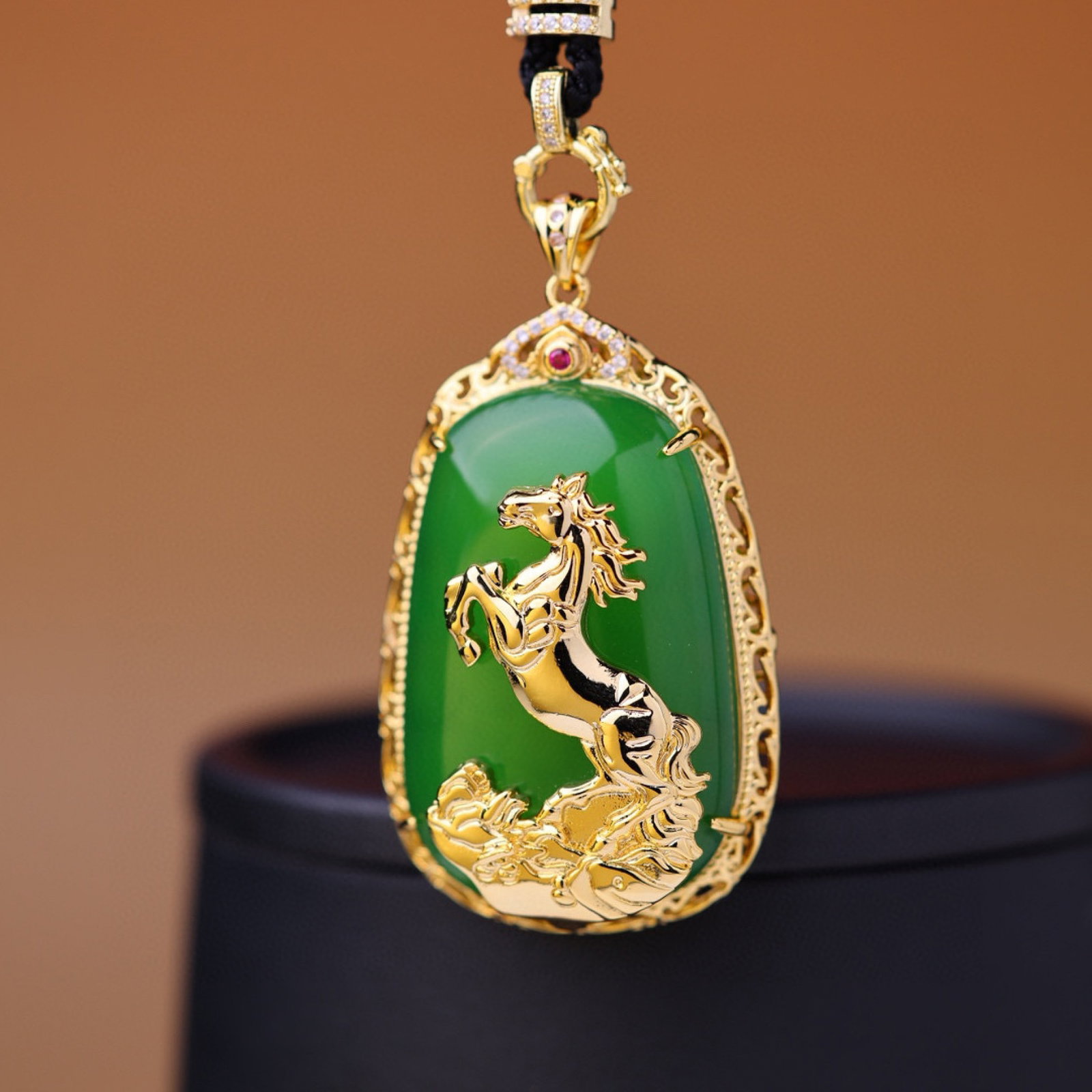 An Exquisite Horse Pattern Pendant - 2