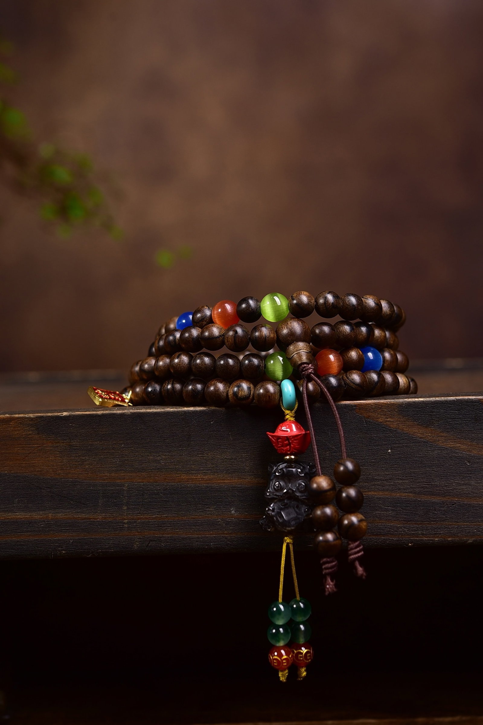 An Exquisite Eaglewood Bracelets - 3