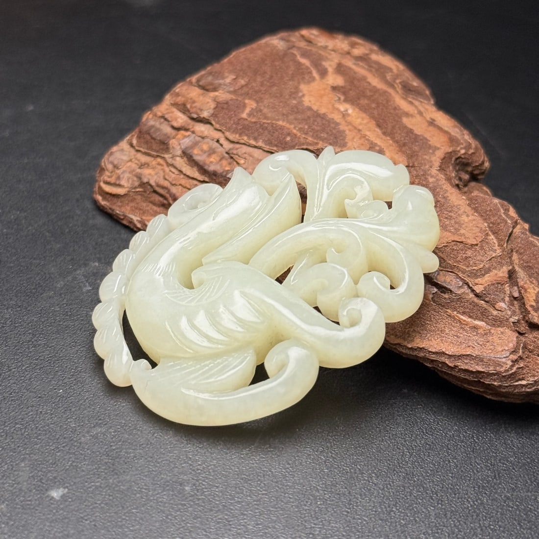 An Exquisite White Jade Crane Pattern Pendant - 4
