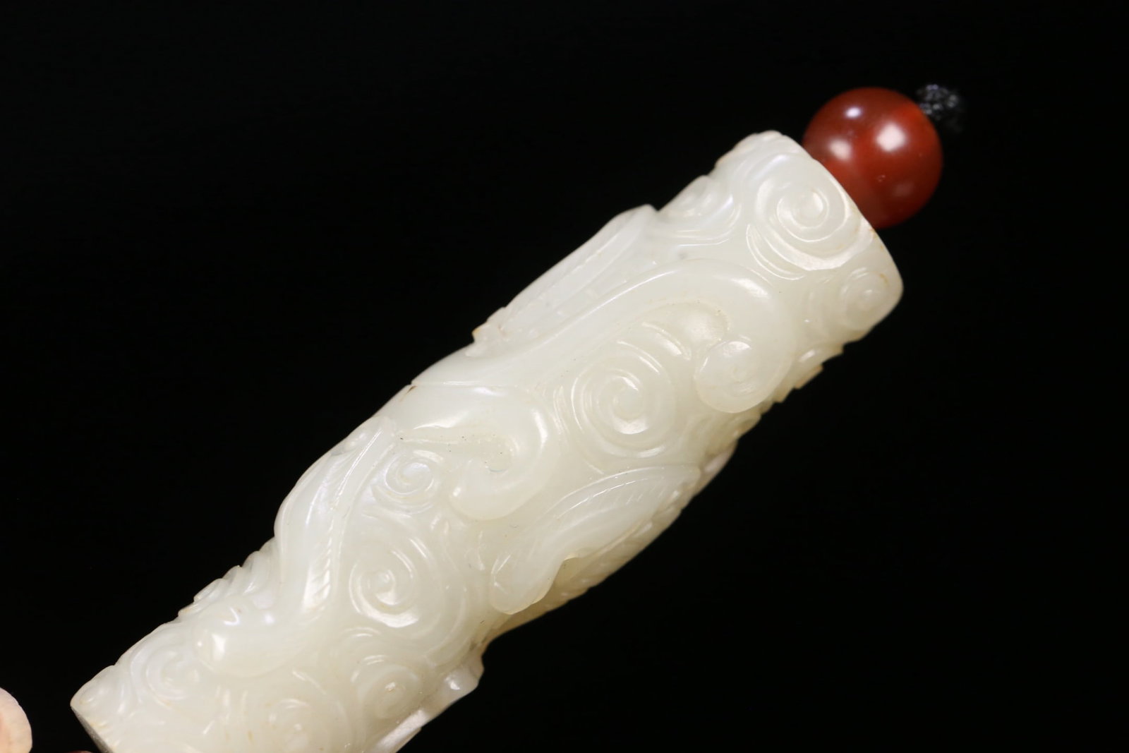 An Exquisite White Jade Dragon Pattern Pendant - 7