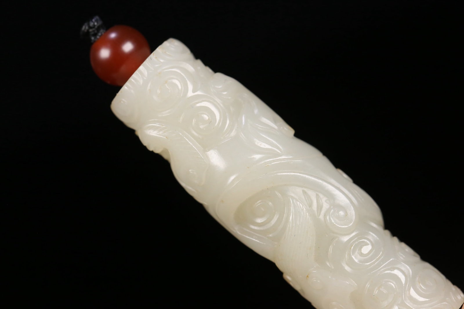 An Exquisite White Jade Dragon Pattern Pendant - 8