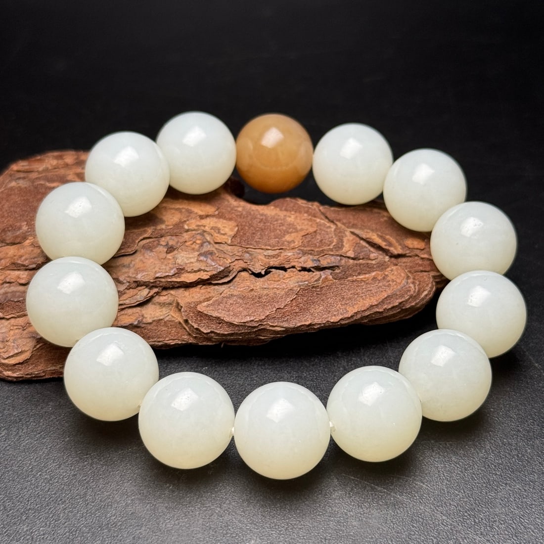An Exquisite White Jade Bracelets - 5