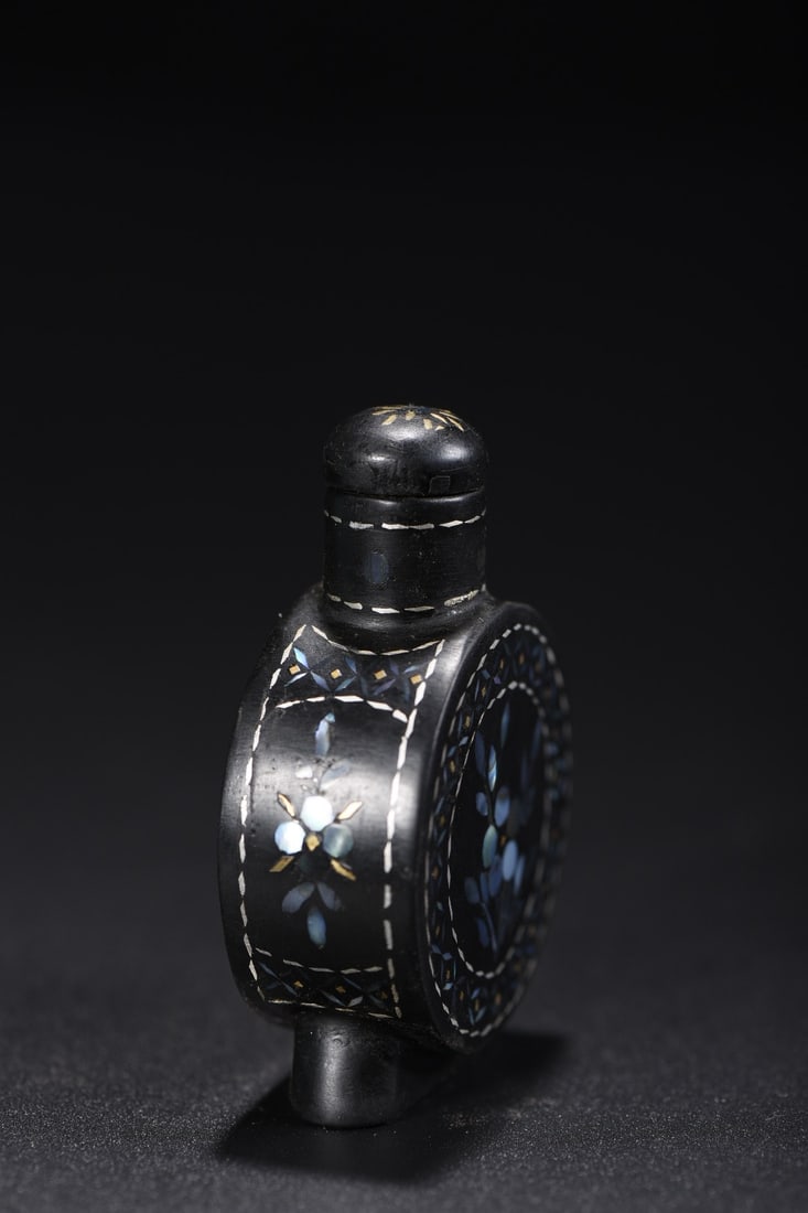 An Exquisite Lacquered Flower Pattern Snuff Bottle - 7