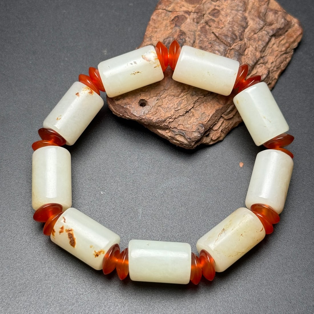 An Exquisite White Jade Bracelets - 2