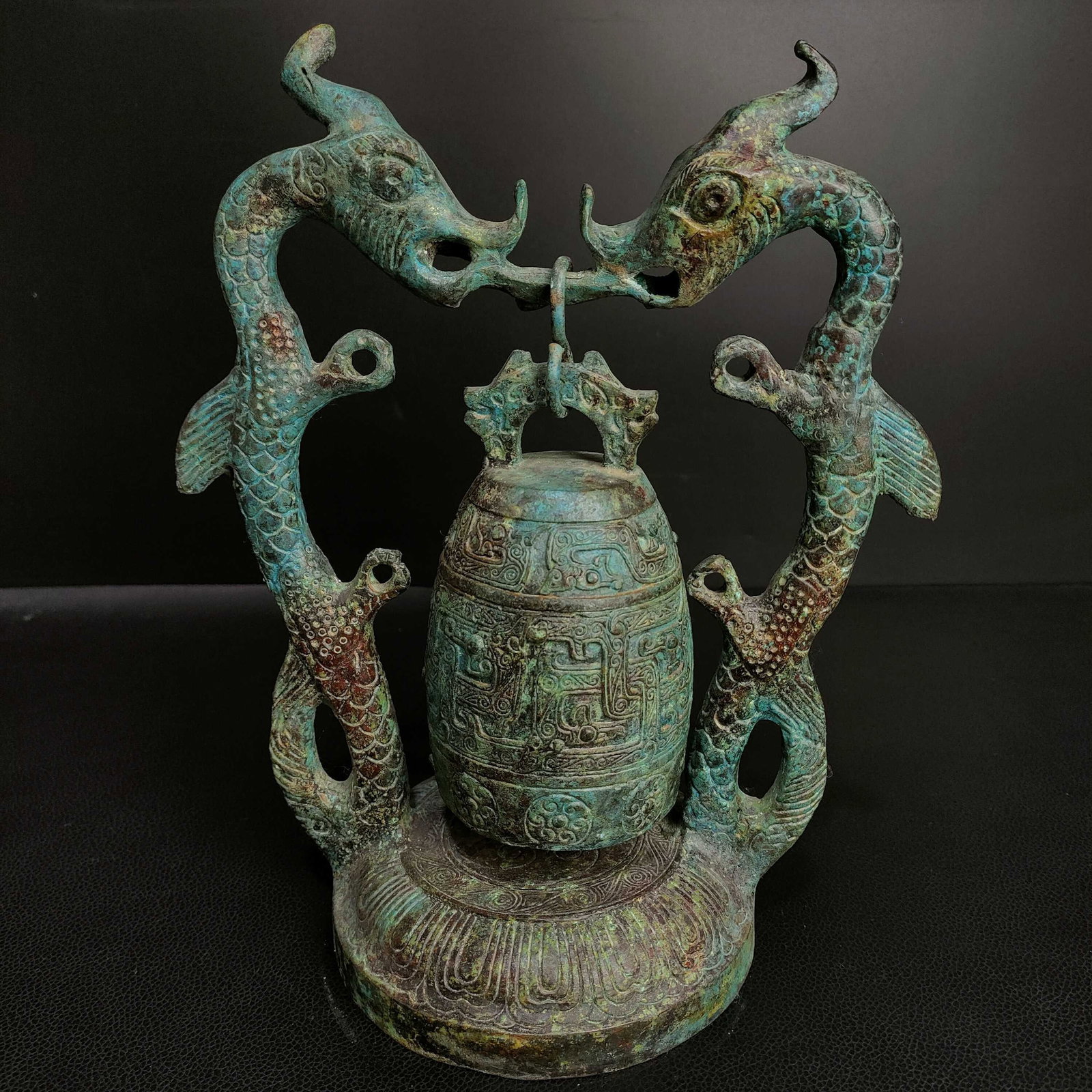 An Exquisite Bronze Dragon Pattern Ornament - 2