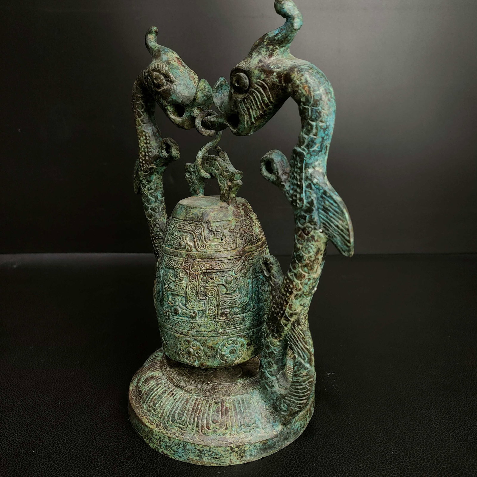 An Exquisite Bronze Dragon Pattern Ornament - 3