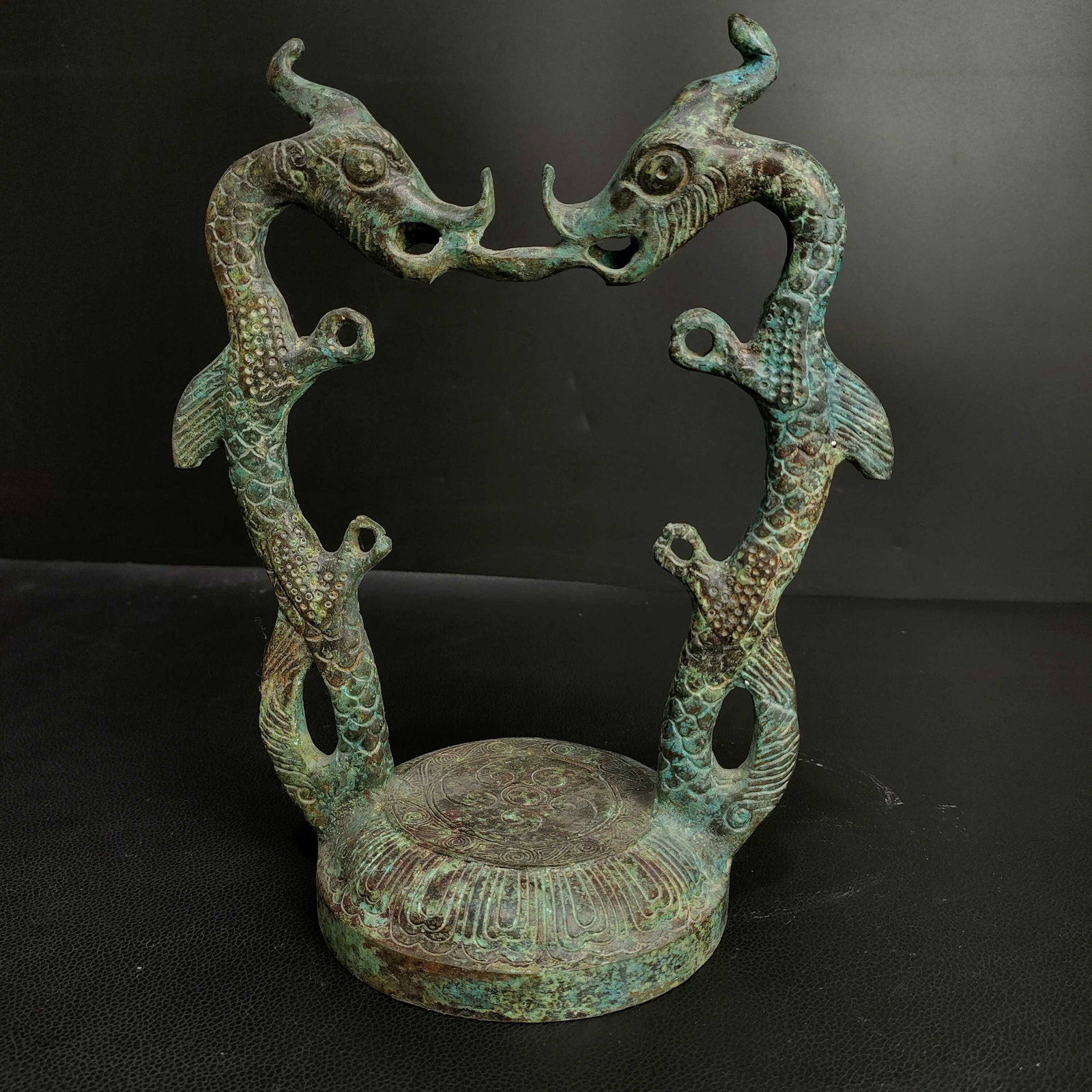 An Exquisite Bronze Dragon Pattern Ornament - 7