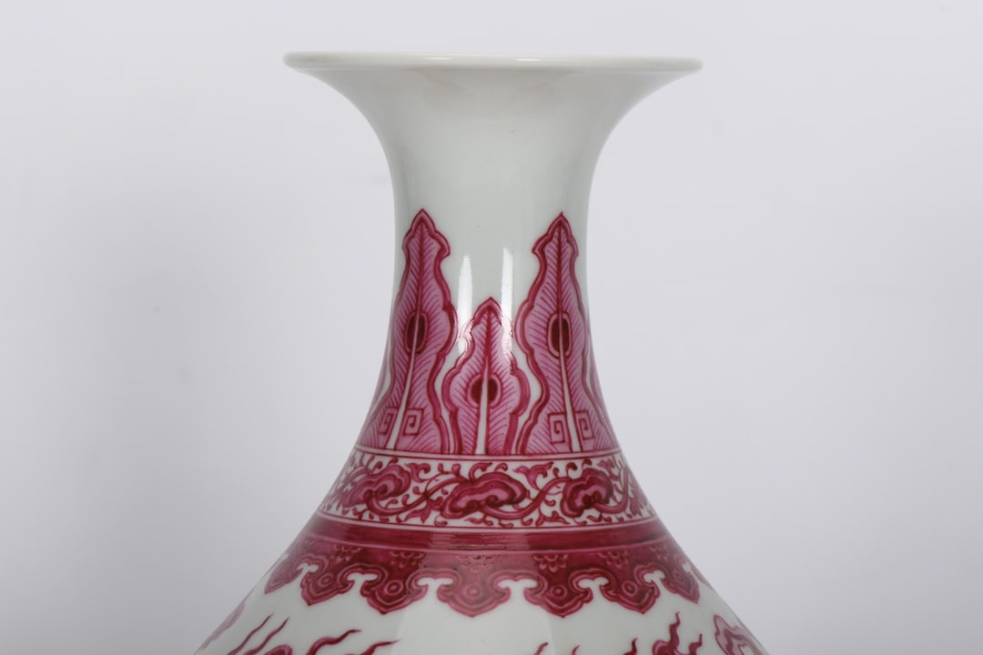 An Exquisite Enamel Ruby Red-Glazed Dragon Pattern Vase - 3